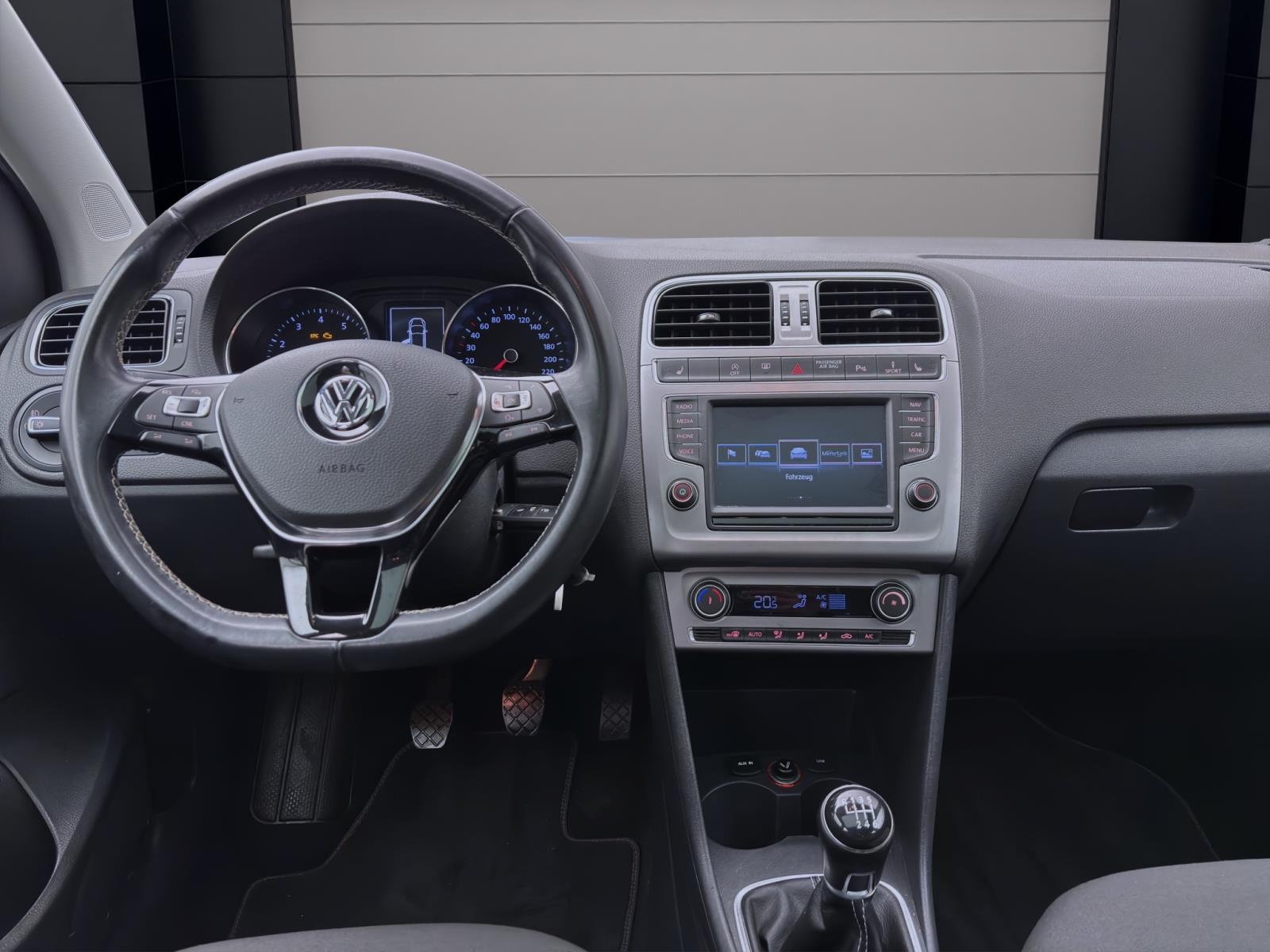 Volkswagen Polo 1.2 TSI Lounge Pano PDC LED Navi Winter Tempo Klima