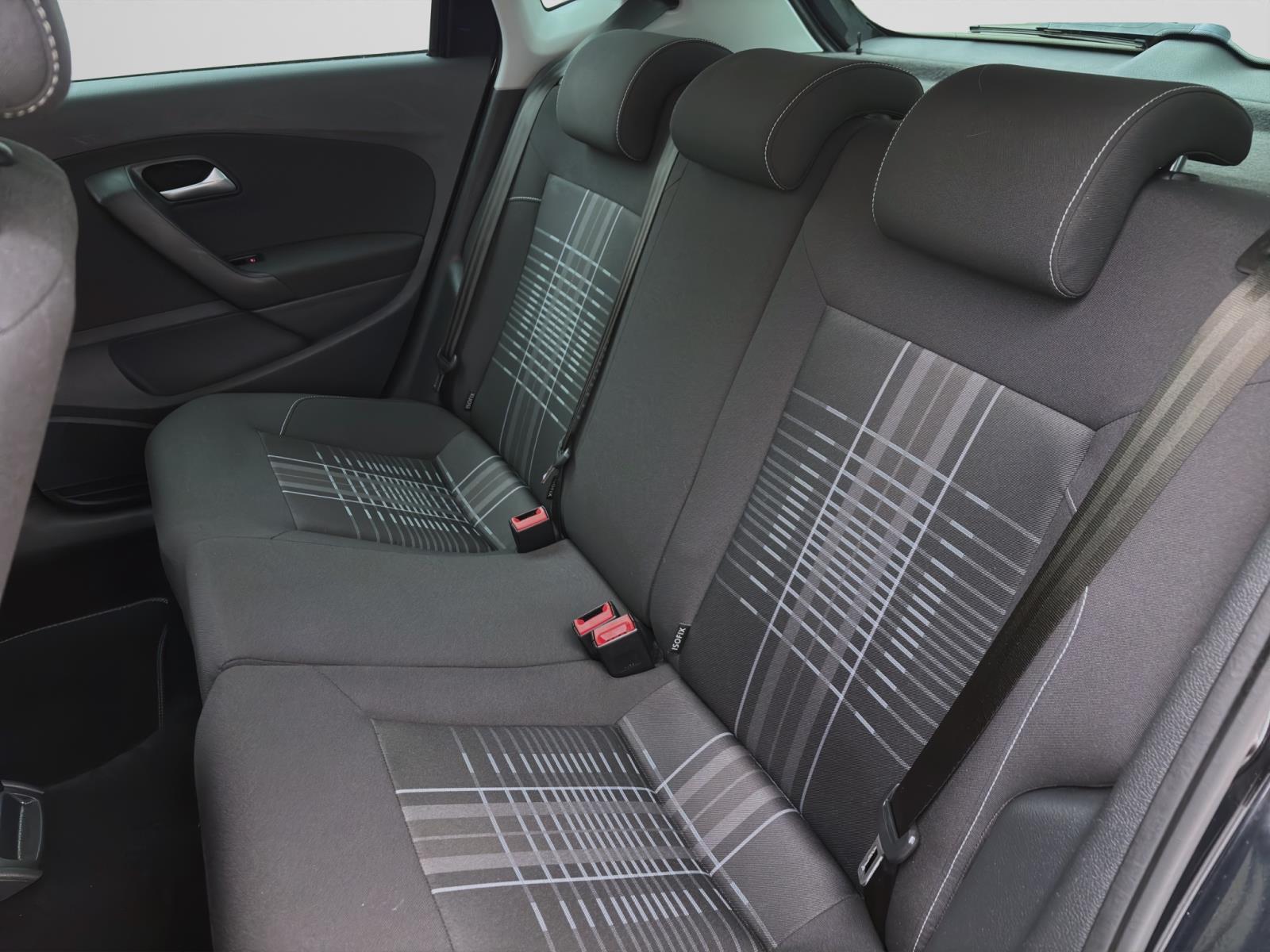 Volkswagen Polo 1.2 TSI Lounge Pano PDC LED Navi Winter Tempo Klima
