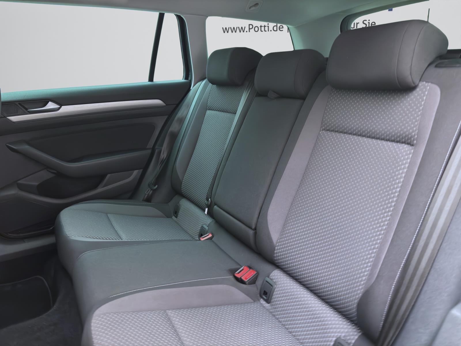 Volkswagen Passat Variant 2.0 TDI Navi AHK PED Sitzhzg LaneAssist AppConnect