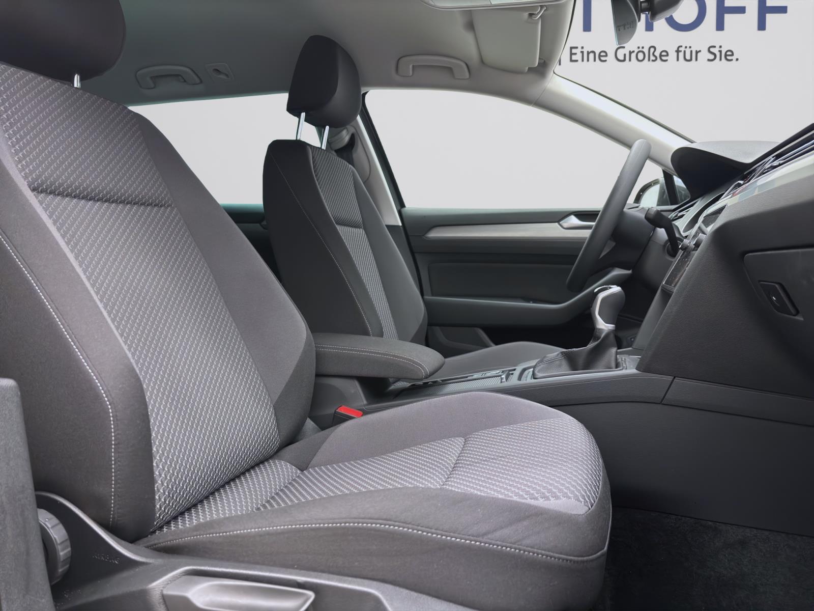Volkswagen Passat Variant 2.0 TDI Navi AHK PED Sitzhzg LaneAssist AppConnect