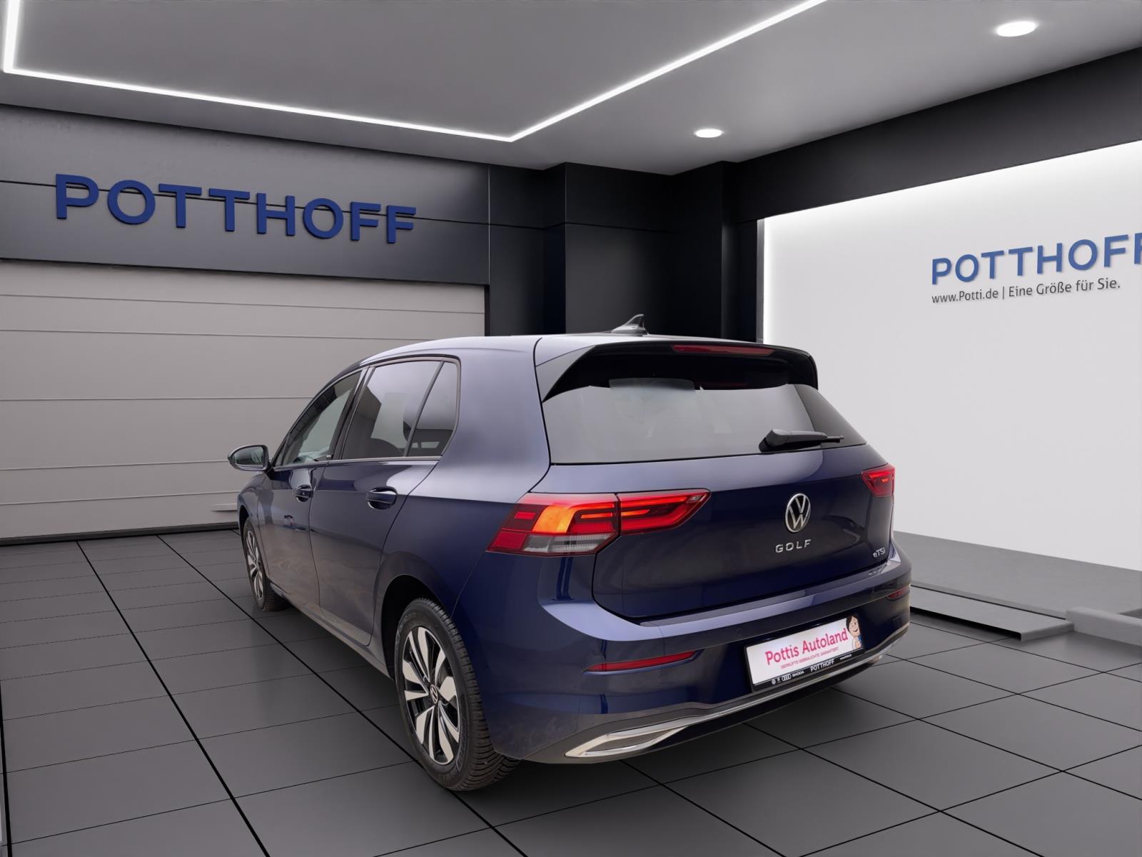 Volkswagen Golf 1.0 eTSI DSG MOVE NAVI LED ACC PDC
