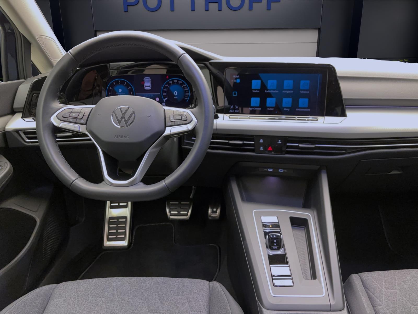 Volkswagen Golf 1.0 eTSI DSG MOVE NAVI LED ACC PDC