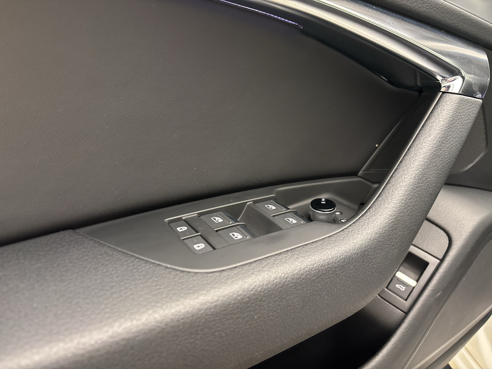 Audi A6 Avant 50 TDI Q SPORT AHK NAVI+ ACC LED TOPVIEW
