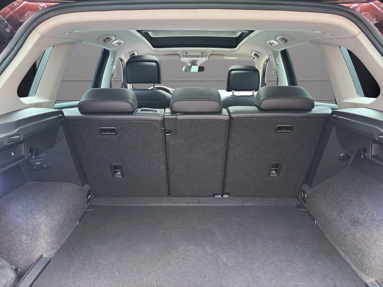 Volkswagen Tiguan 2.0 TDI DSG ELEGANCE PANO AHK IQ.LIGHT NAVI