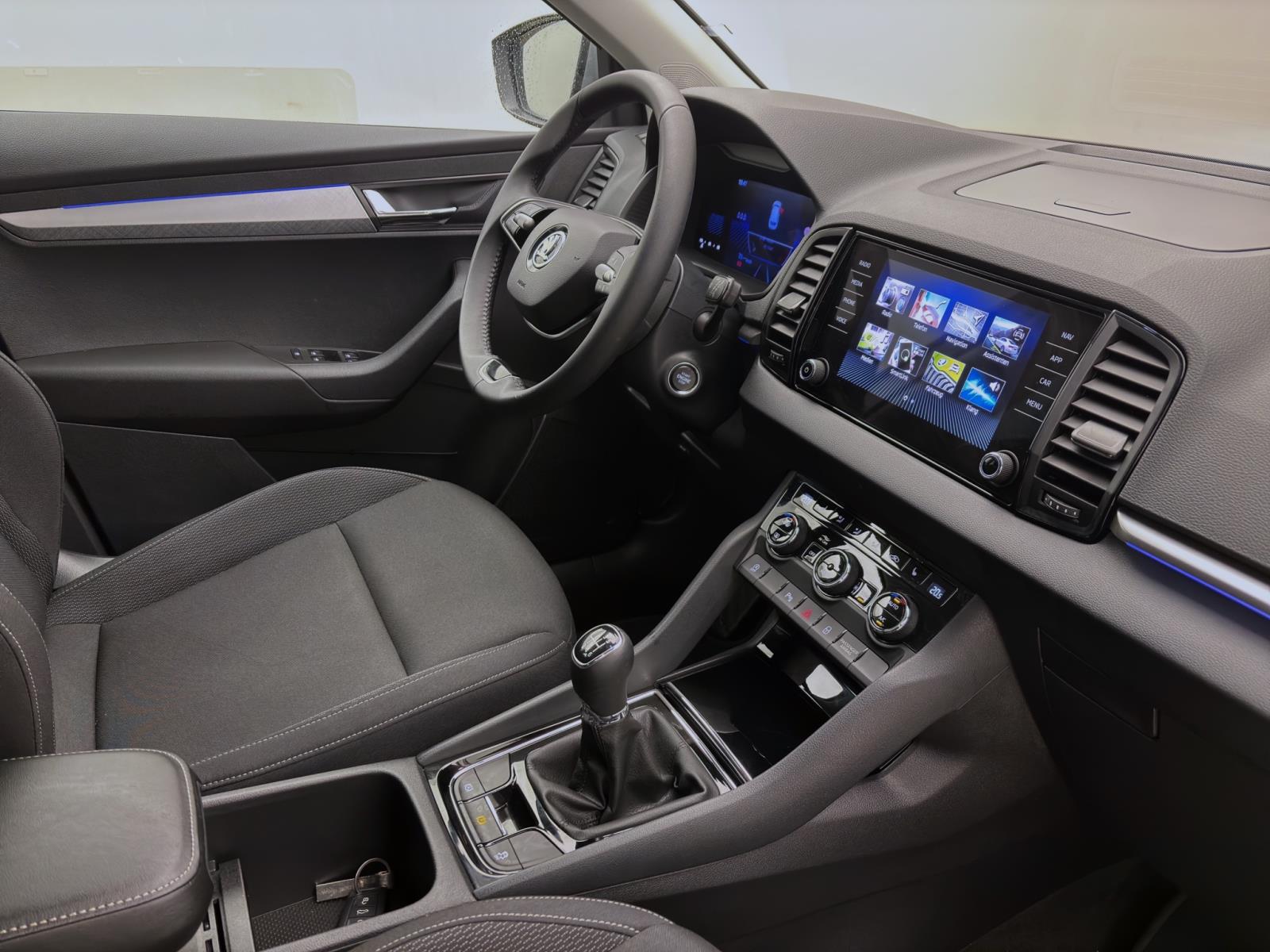 Skoda Karoq DRIVE AHK MATRIX SHZ PDC KAM SMARTL.