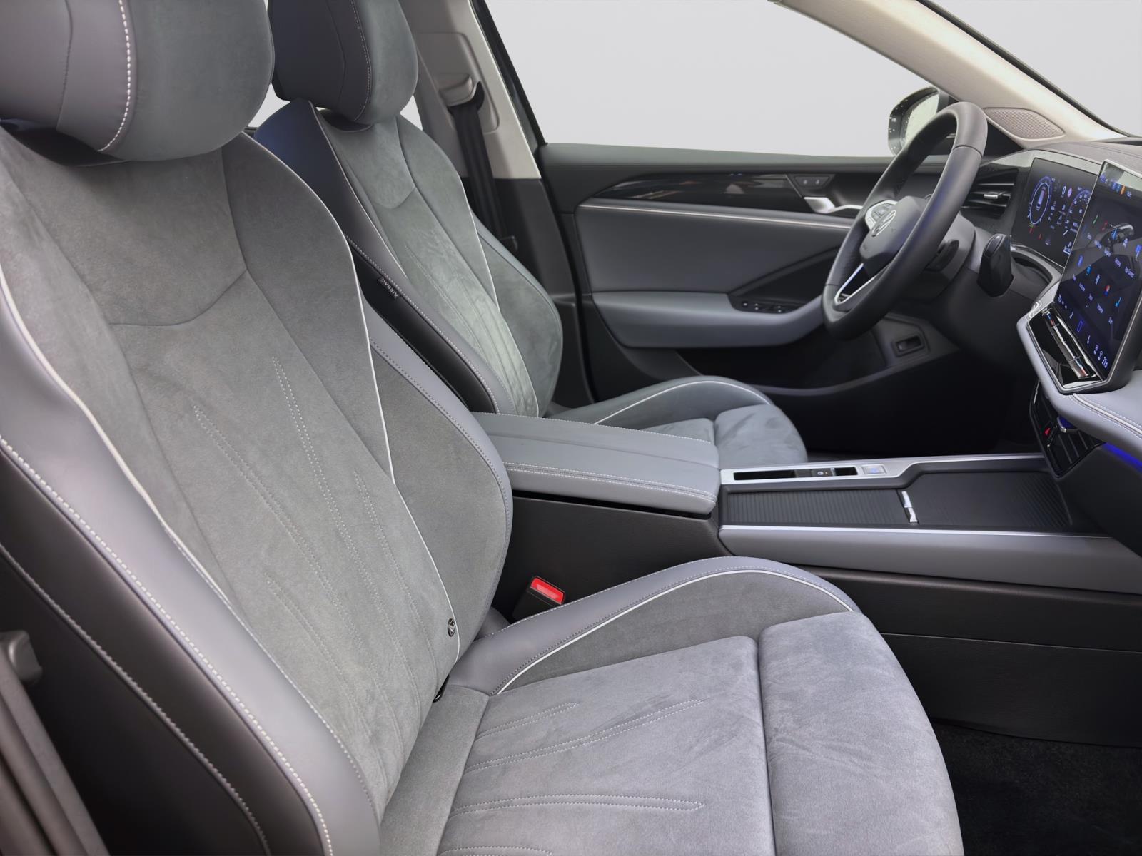 Volkswagen Passat Variant 1.5 eTSI DSG BUSINESS NAVI KAMERA ACC LED
