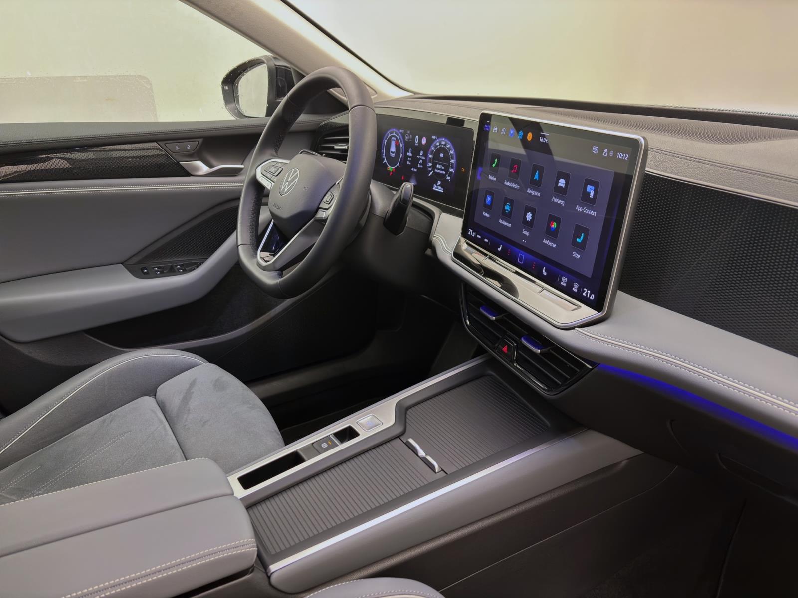 Volkswagen Passat Variant 1.5 eTSI DSG BUSINESS NAVI KAMERA ACC LED