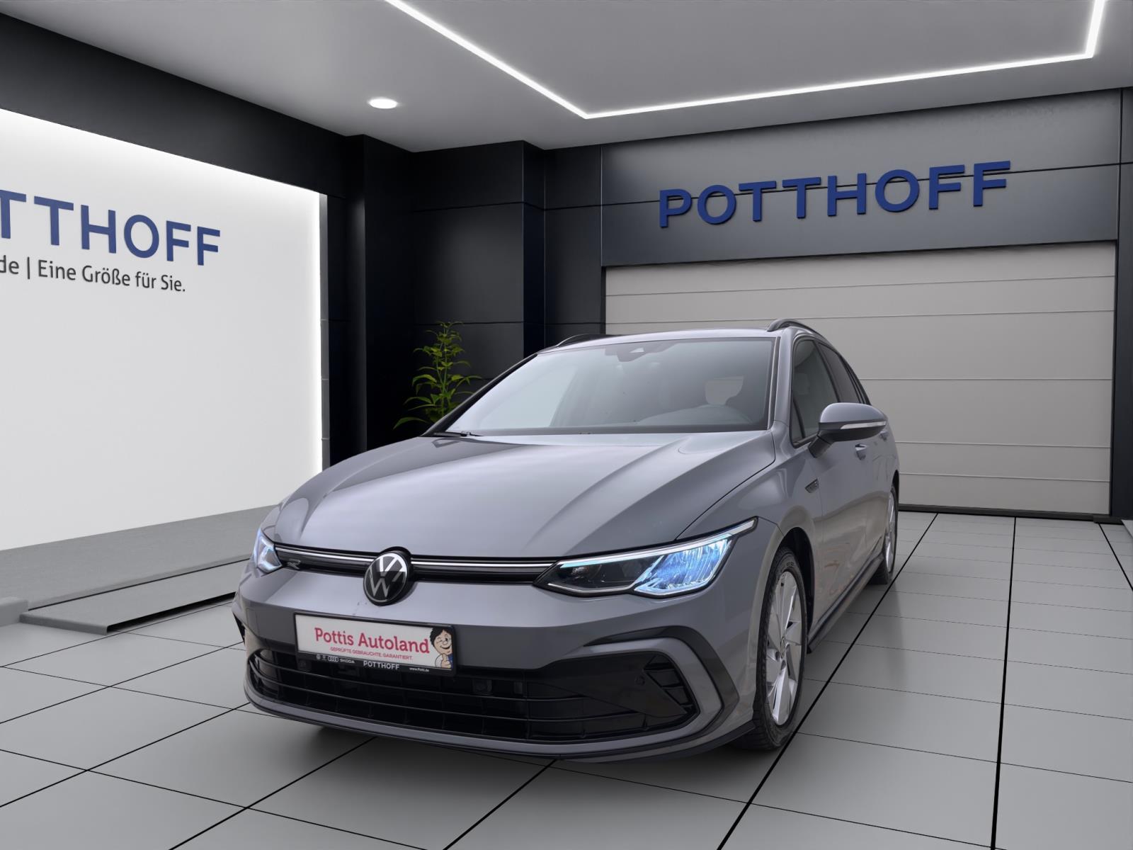 Volkswagen Golf Variant 1.5 eTSI DSG R-LINE KAMERA ACC LED