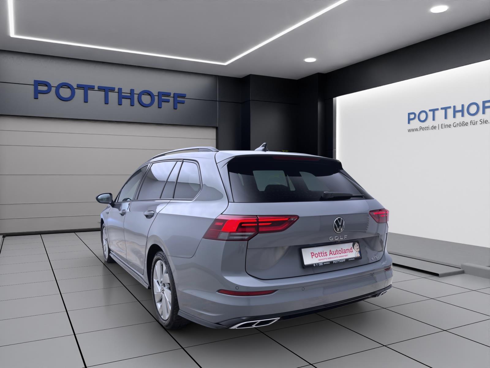 Volkswagen Golf Variant 1.5 eTSI DSG R-LINE KAMERA ACC LED