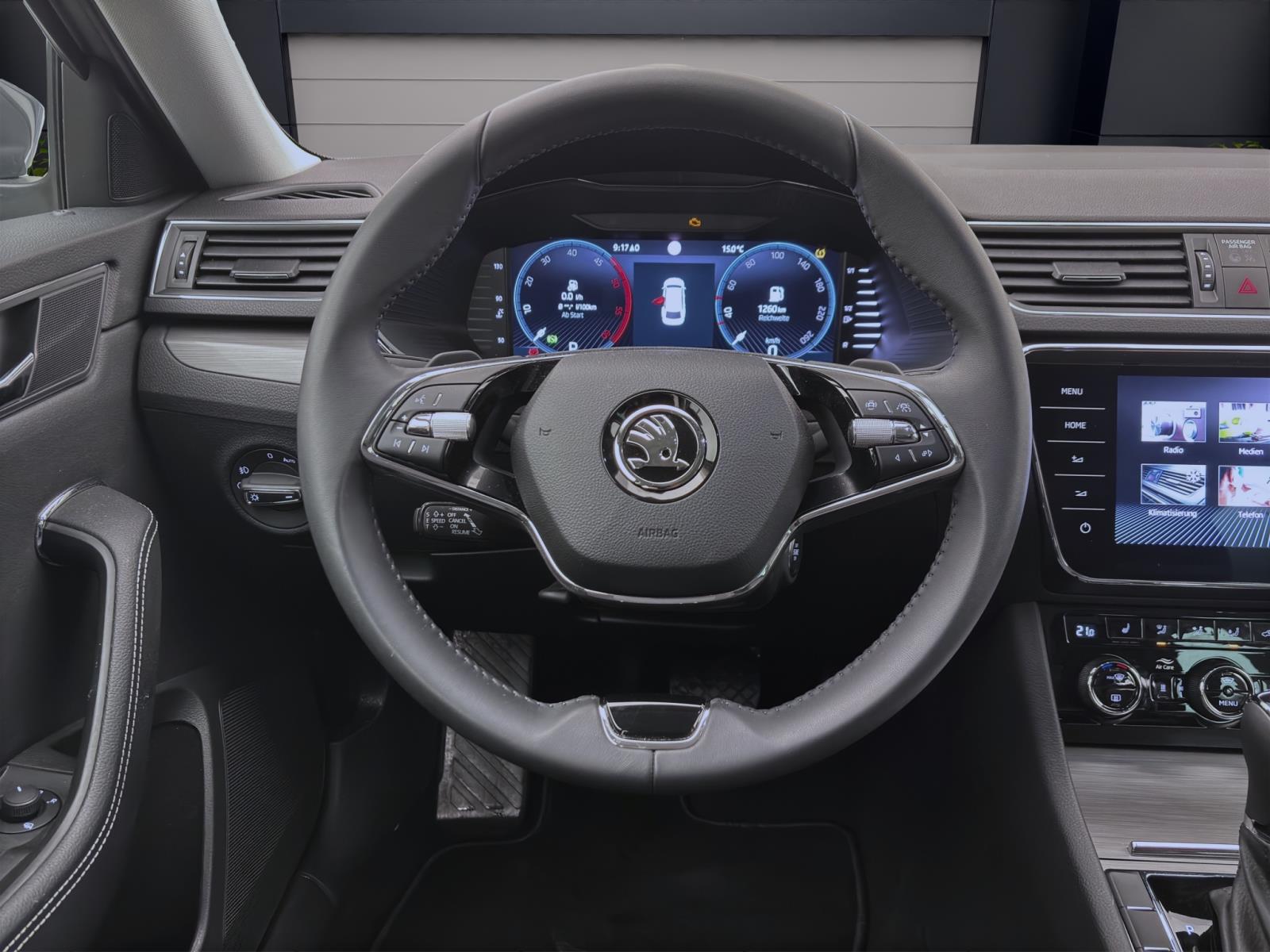 Skoda Superb Combi 2.0 TDI DSG STYLE STANDHZG MATRIX ACC