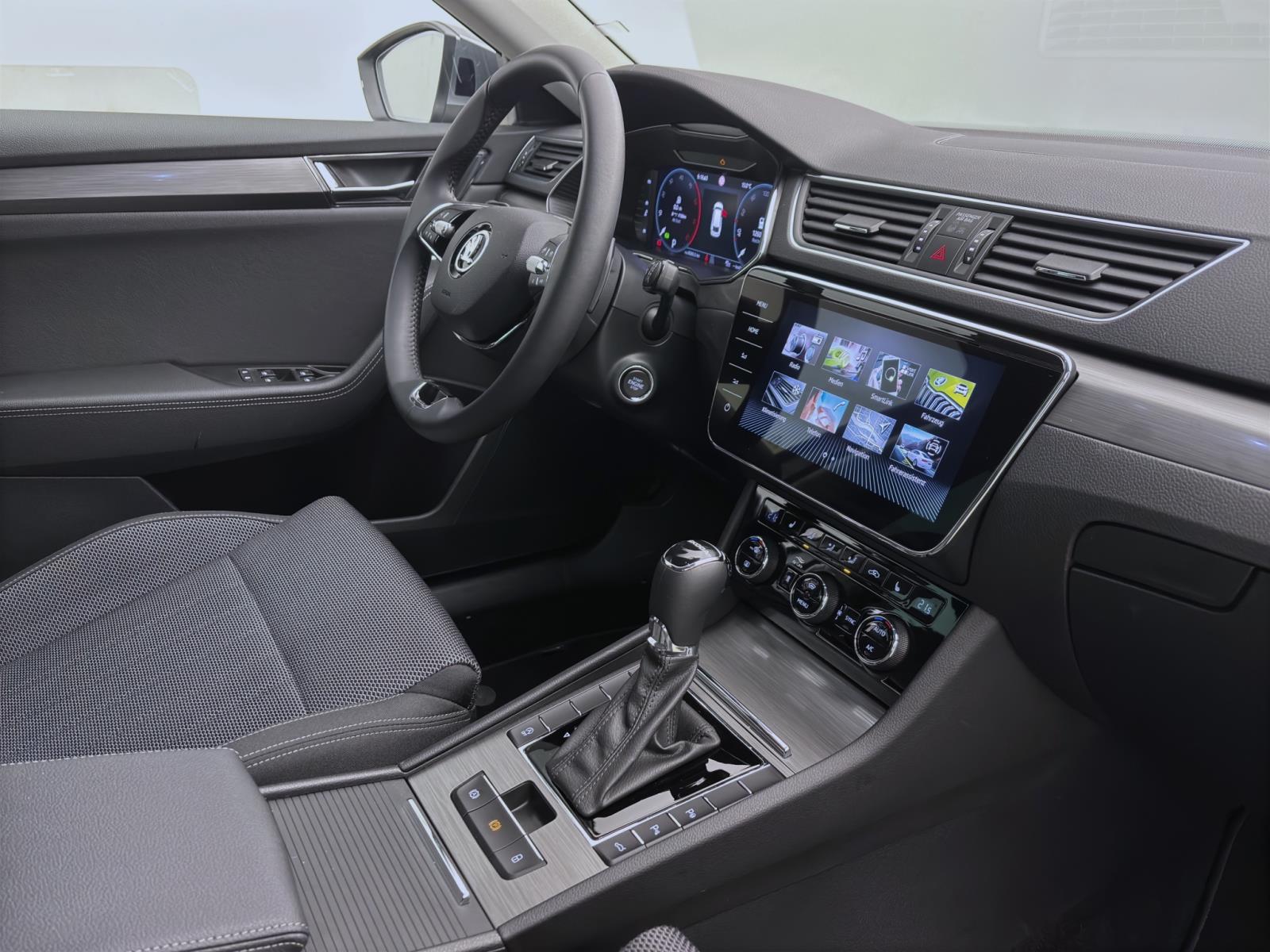 Skoda Superb Combi 2.0 TDI DSG STYLE STANDHZG MATRIX ACC