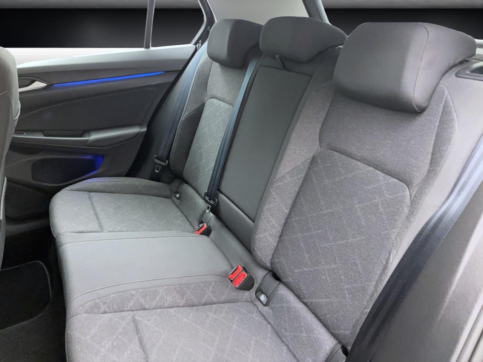 Volkswagen Golf 8 2.0 TDI Life Navi PDC Sitzhzg LaneAssist