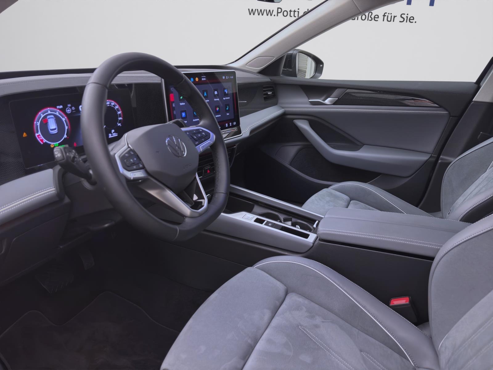 Volkswagen Passat Variant 1.5 eTSI DSG BUSINESS NAVI AHK SITZHZG PDC