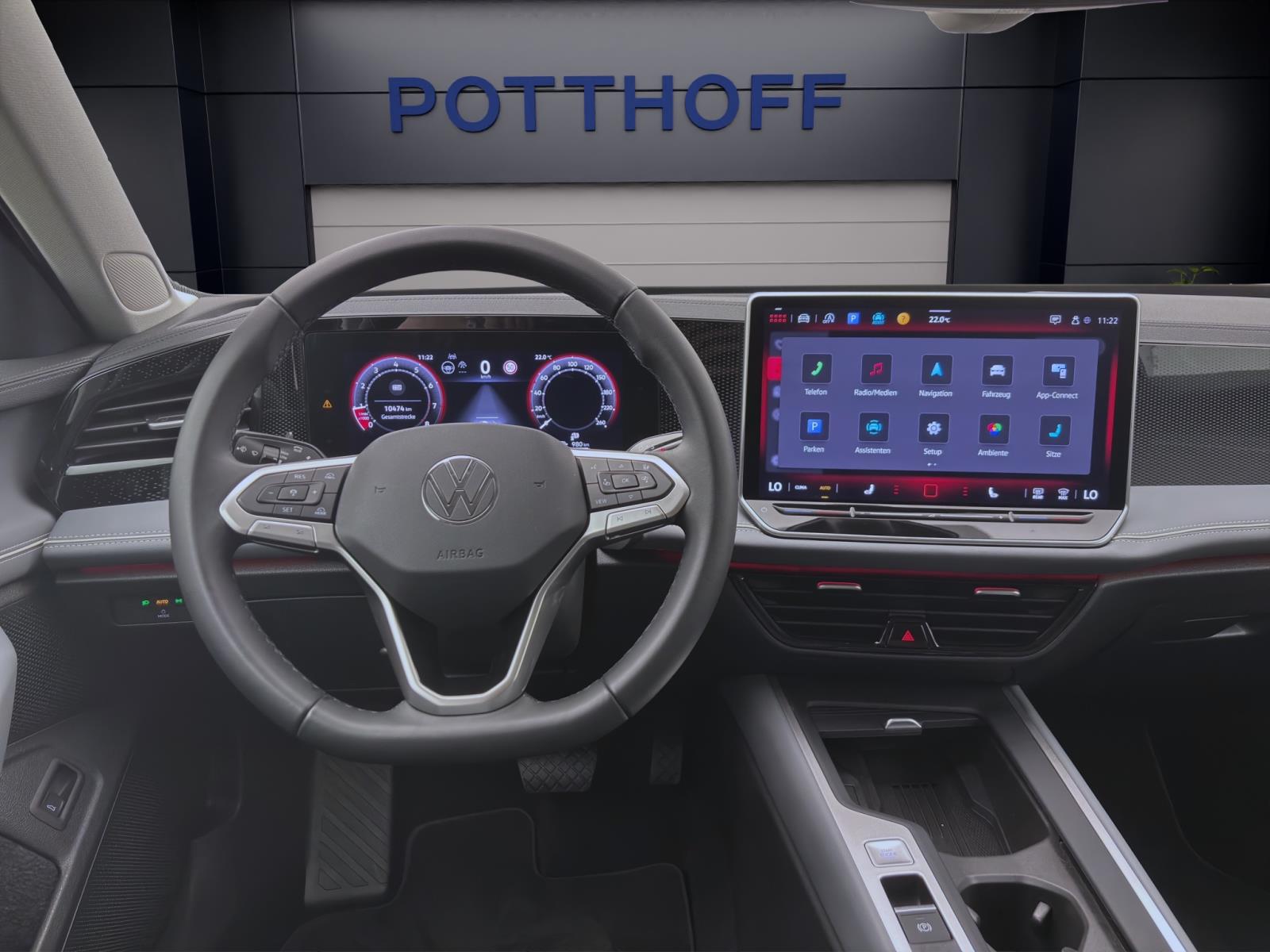 Volkswagen Passat Variant 1.5 eTSI DSG BUSINESS NAVI AHK SITZHZG PDC