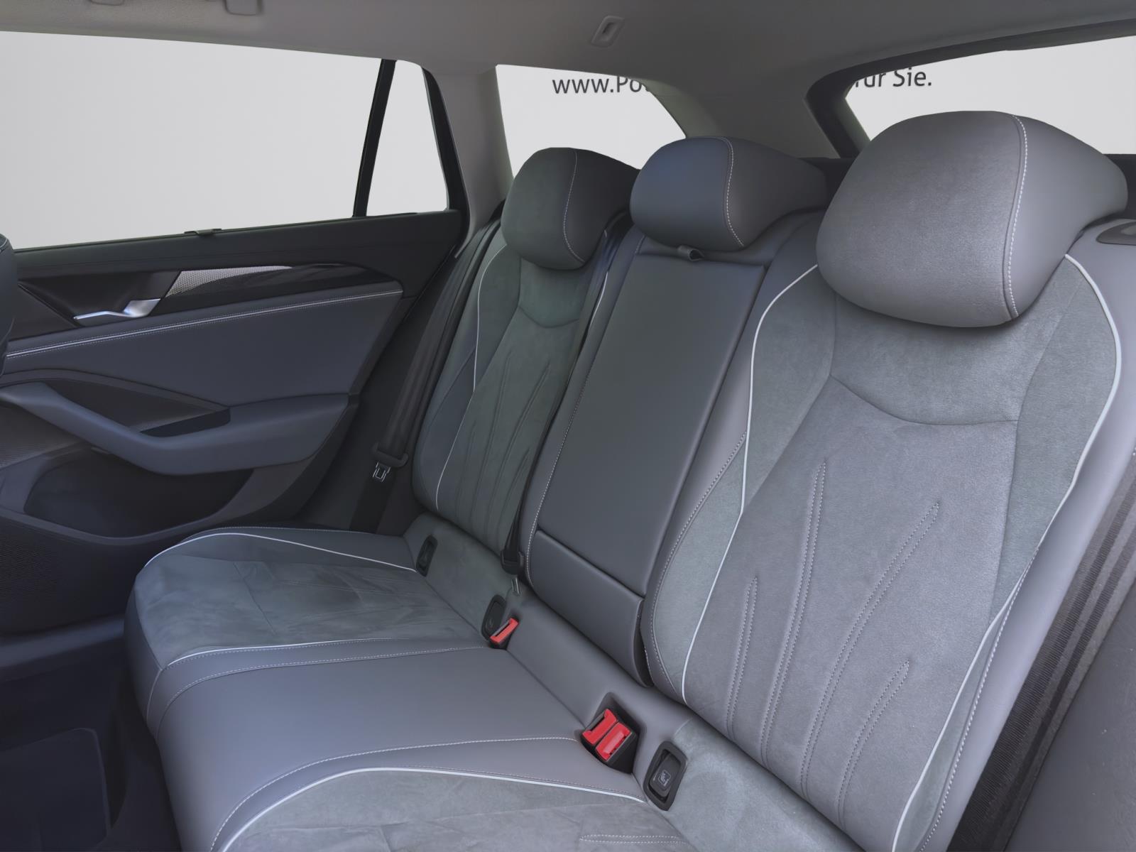 Volkswagen Passat Variant 1.5 eTSI DSG BUSINESS NAVI AHK SITZHZG PDC