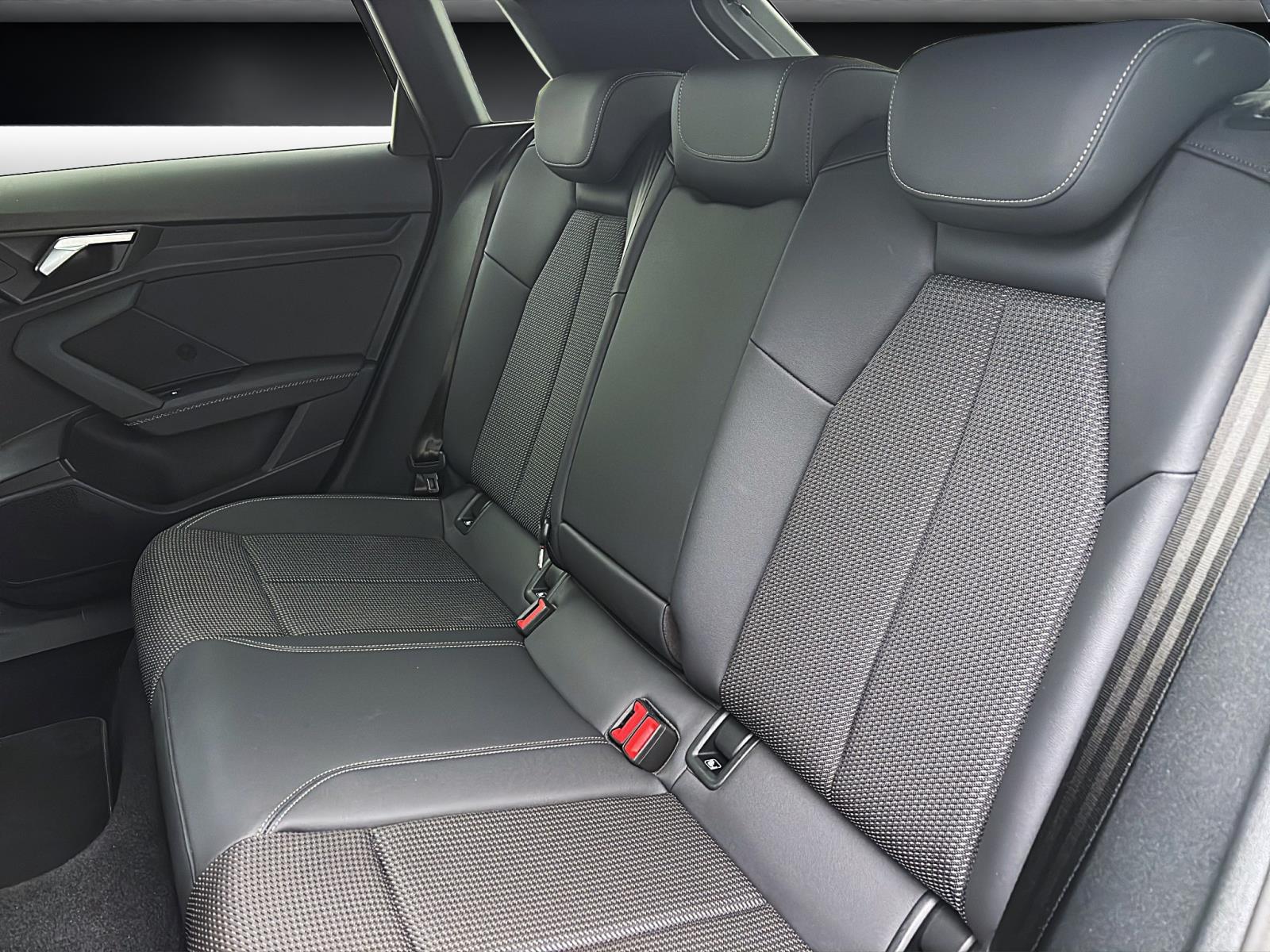 Audi A3 Sportback 30 TFSI S line Navi AHK GRA Sitzhzg VirtCockpit