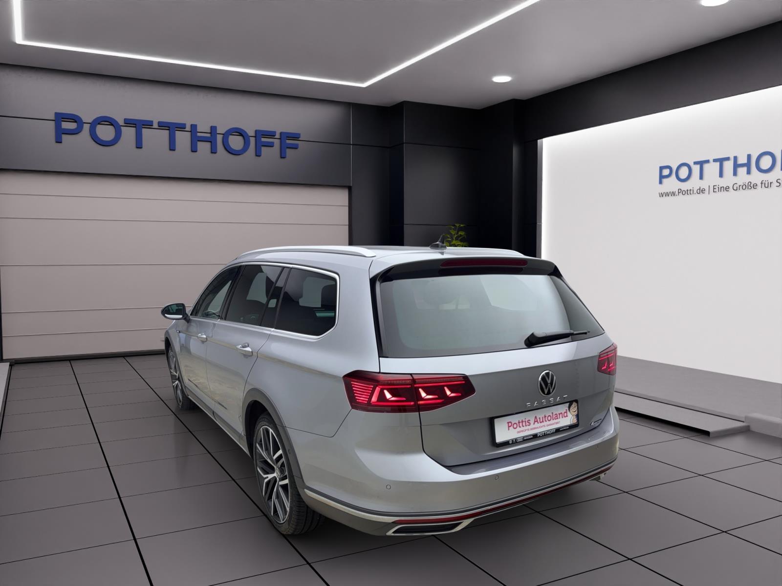 Volkswagen Passat Variant 2.0 TDI DSG Alltrack 4Motion Standhzg Pano AHK ACC ParkAssist IQ.Light