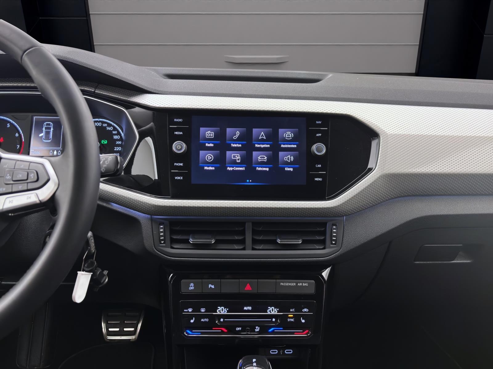 Volkswagen T-Cross 1.0 TSI DSG MovePDC Navi Sitzhzg AppConnect