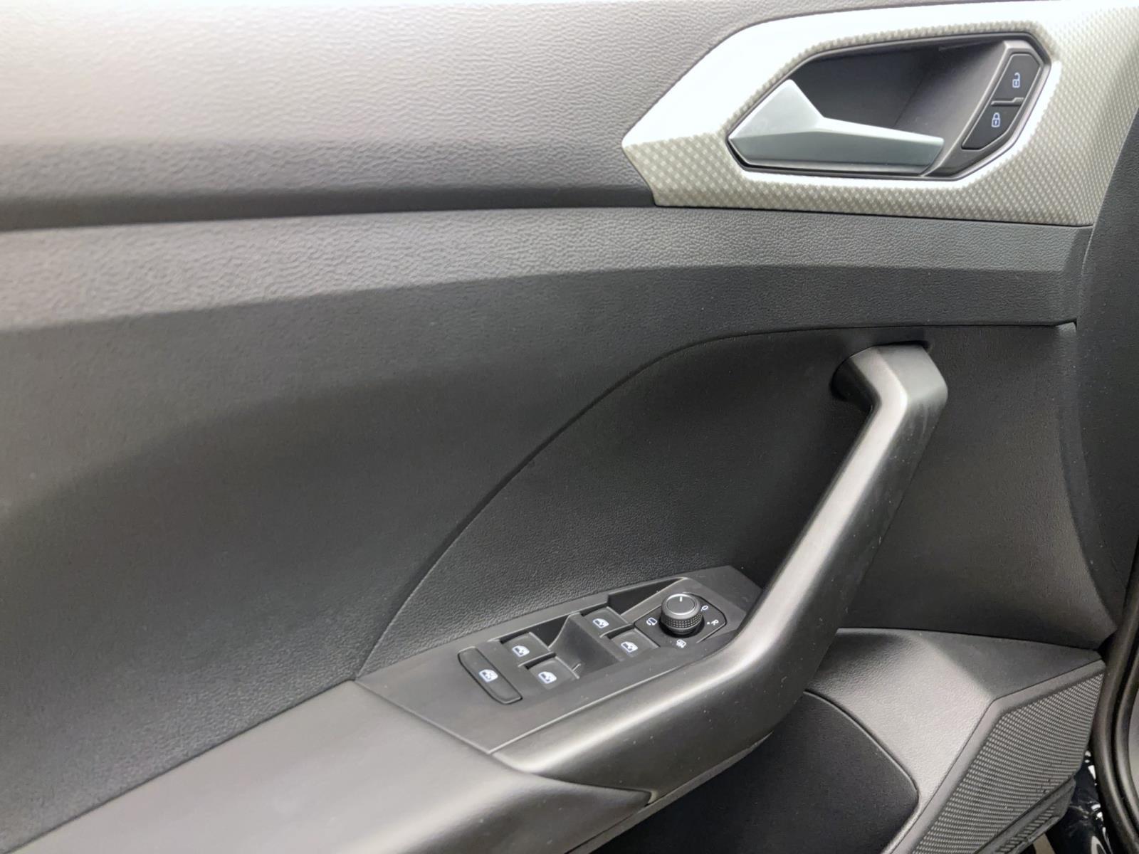 Volkswagen T-Cross 1.0 TSI DSG Move PDC Navi Sitzhzg AppConnect