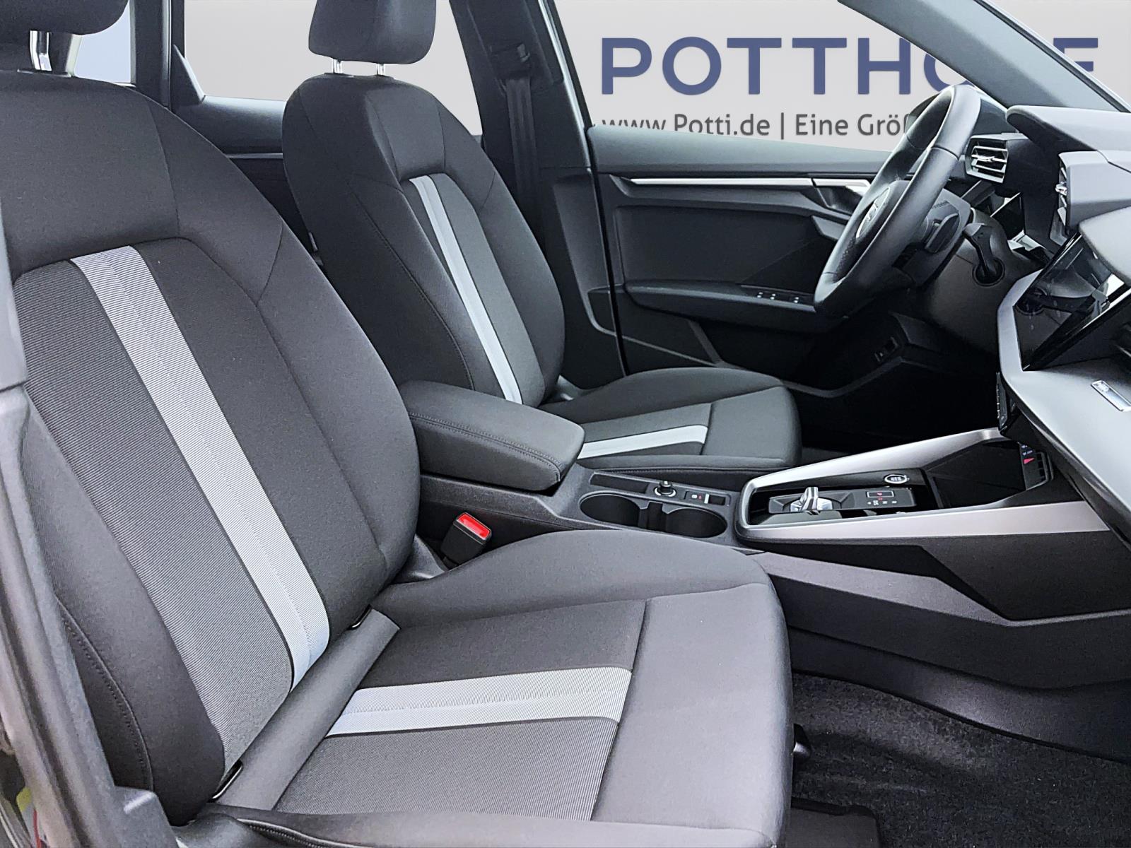 Audi A3 Sportback 35 TFSI S tronic advanced Navi LED RearAssist Sitzhzg