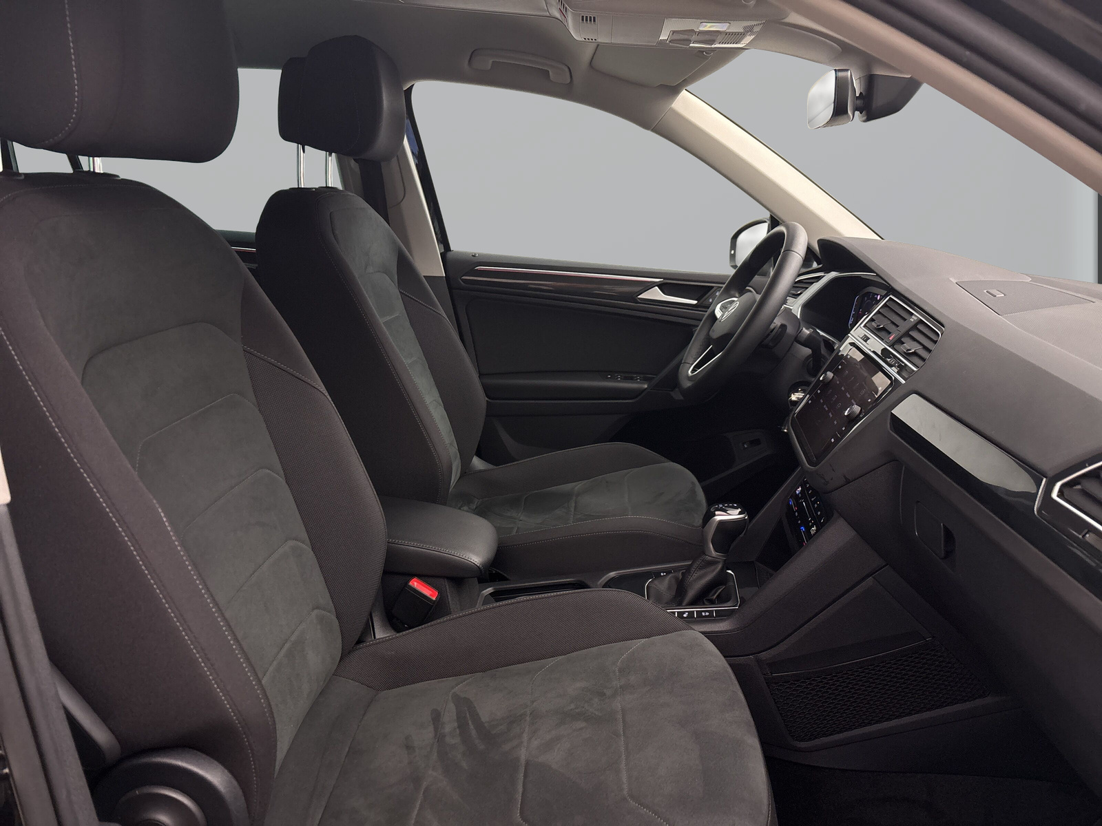 Volkswagen Tiguan 2.0 TDI DSG Elegance Matrix AHK Navi RearView TravelAssist