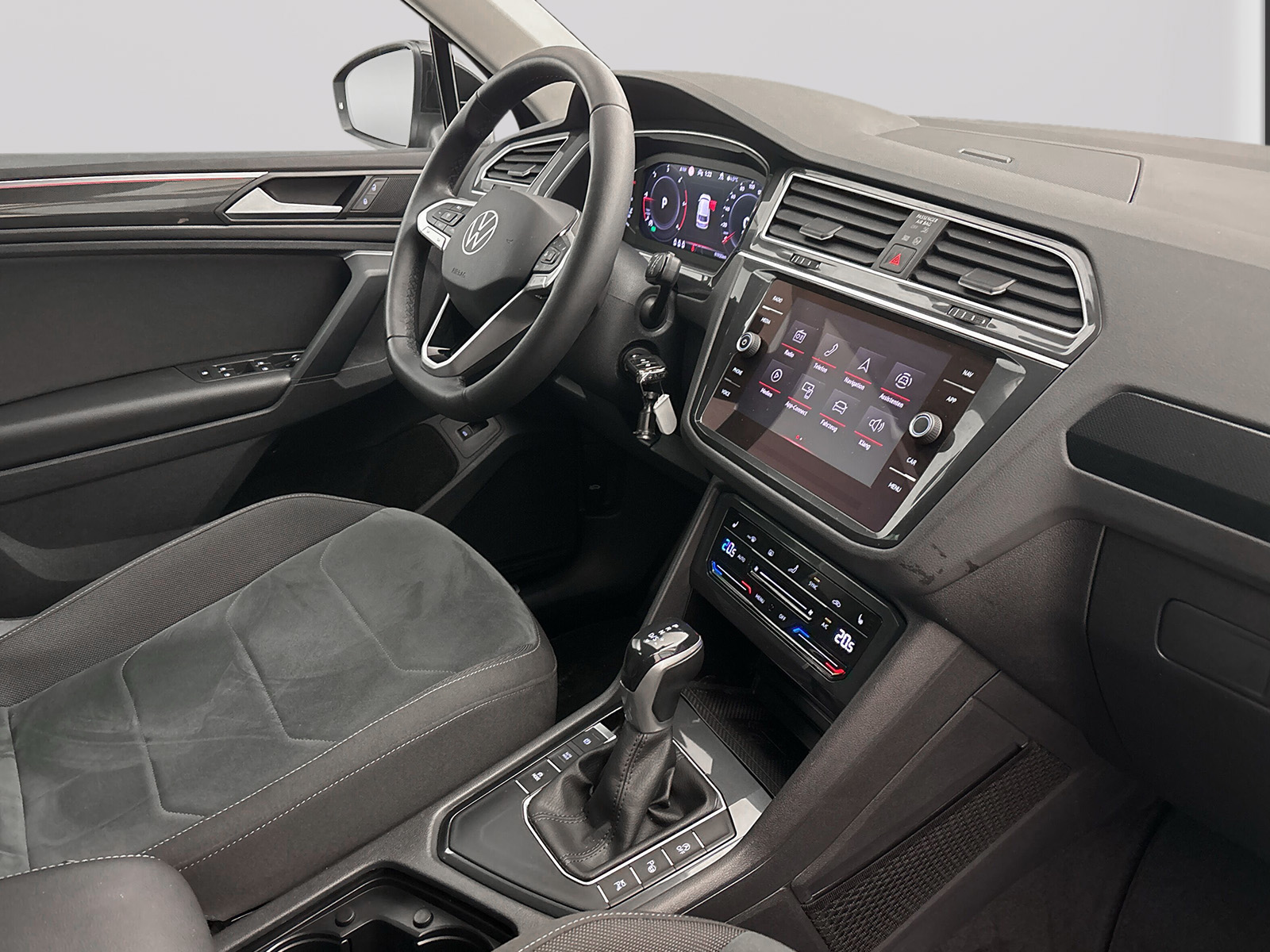 Volkswagen Tiguan 2.0 TDI DSG Elegance Matrix AHK Navi RearView TravelAssist