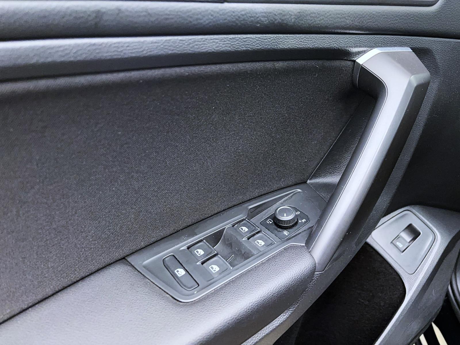 Volkswagen Tiguan Allspace 2.0 TDI DSG Highline 4Motion Standhzg Pano AHK Navi LED RearView