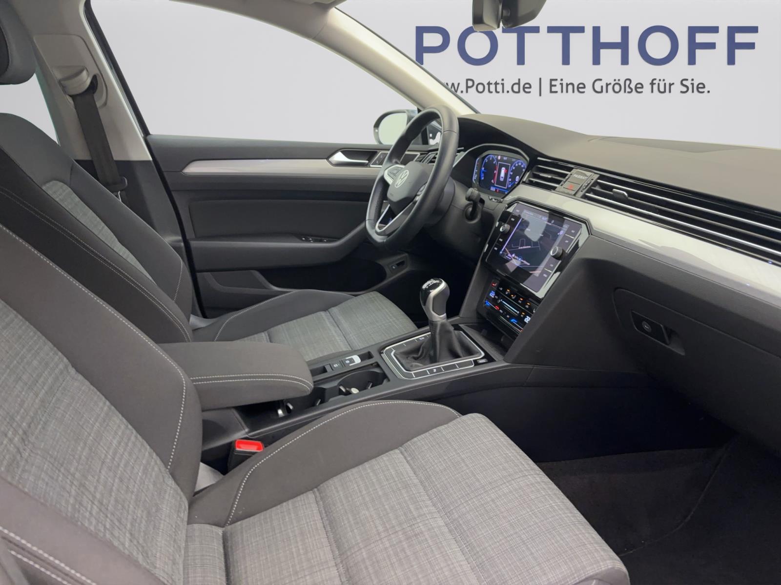 Volkswagen Passat Variant 2.0 TDI BusinessNavi AHK RearView LED TravelAssist