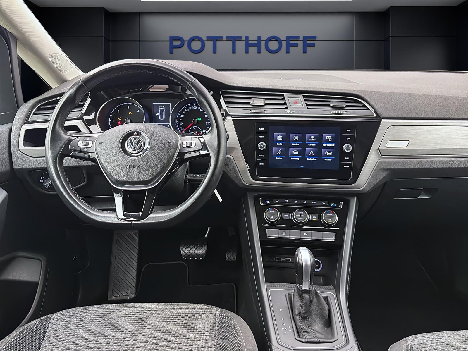 Volkswagen Touran 2.0 TDI DSG COMFORTLINE NAVI ACC AHK PDC