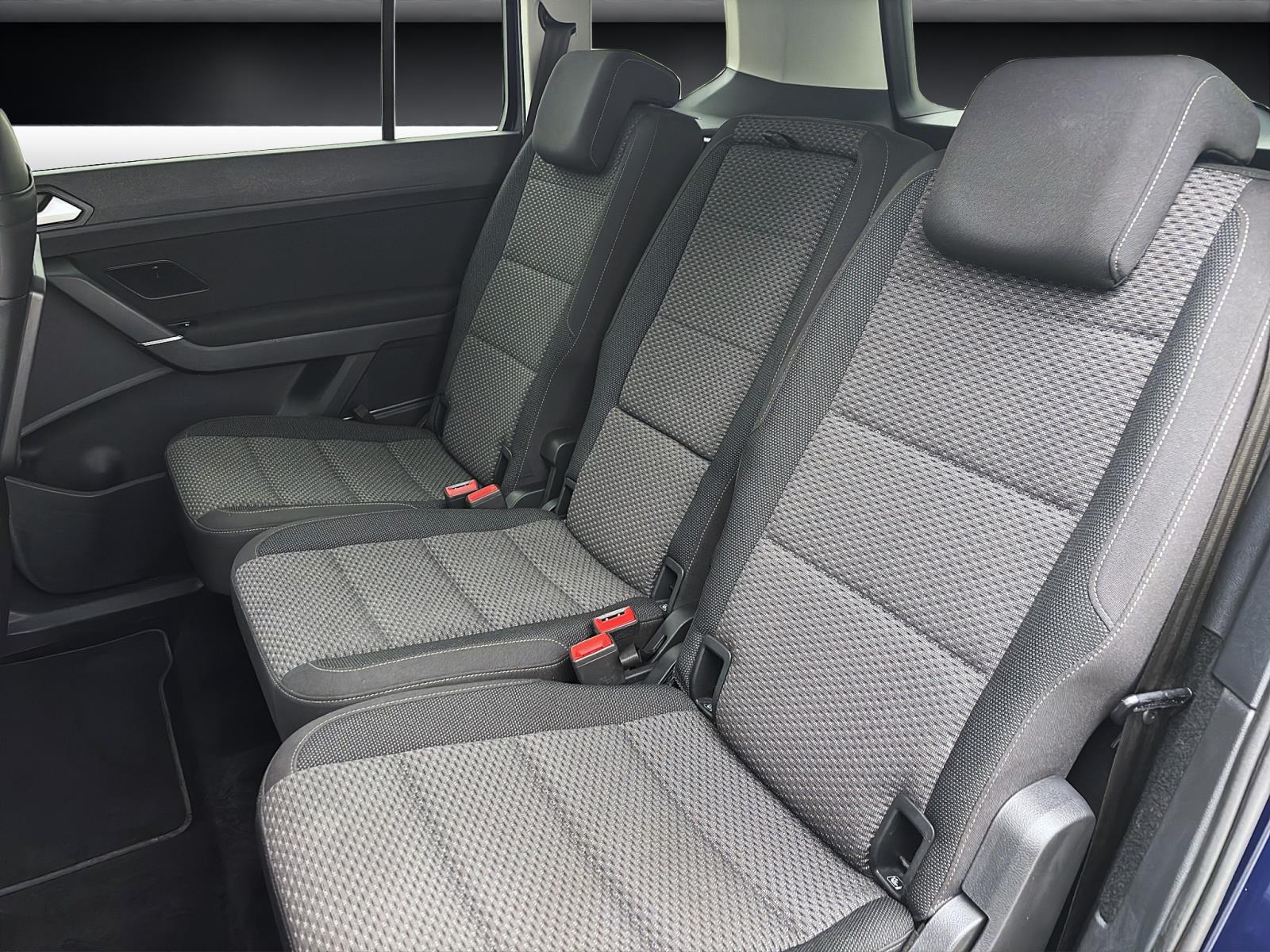 Volkswagen Touran 2.0 TDI DSG COMFORTLINE NAVI ACC AHK PDC