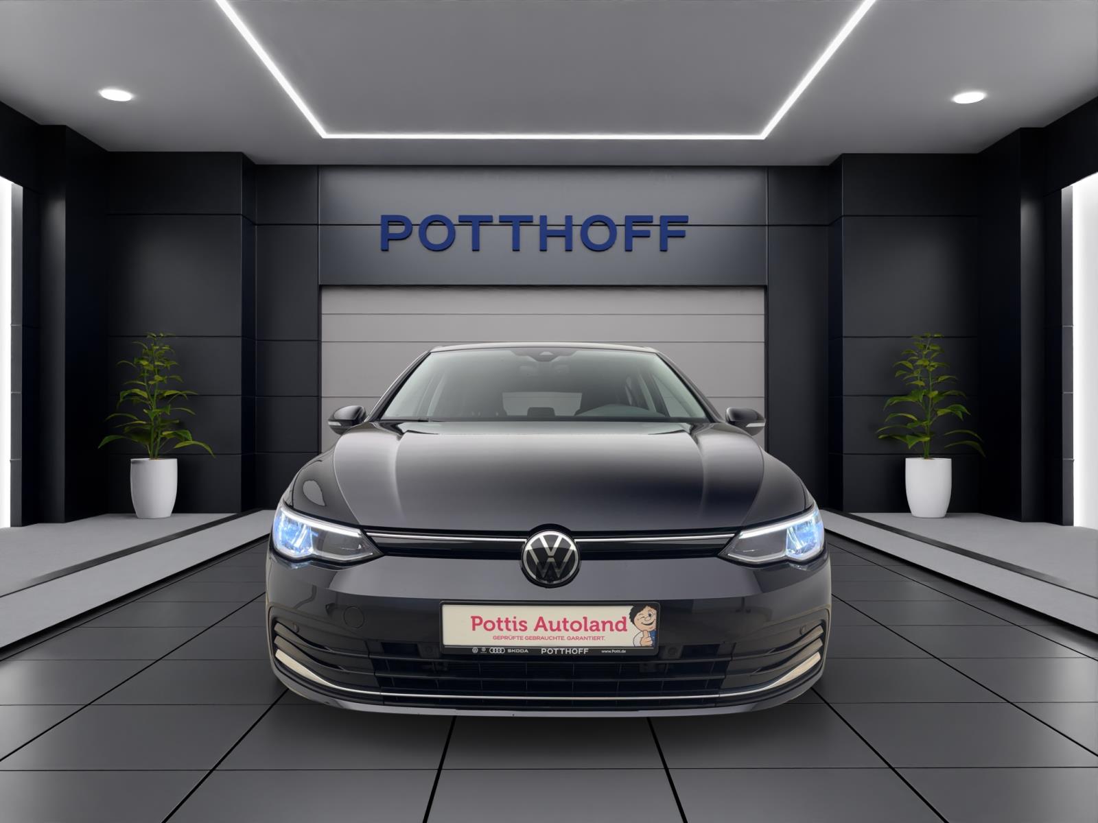 Volkswagen Golf 1.5 TSI MOVE NAVI LED PDC ACC