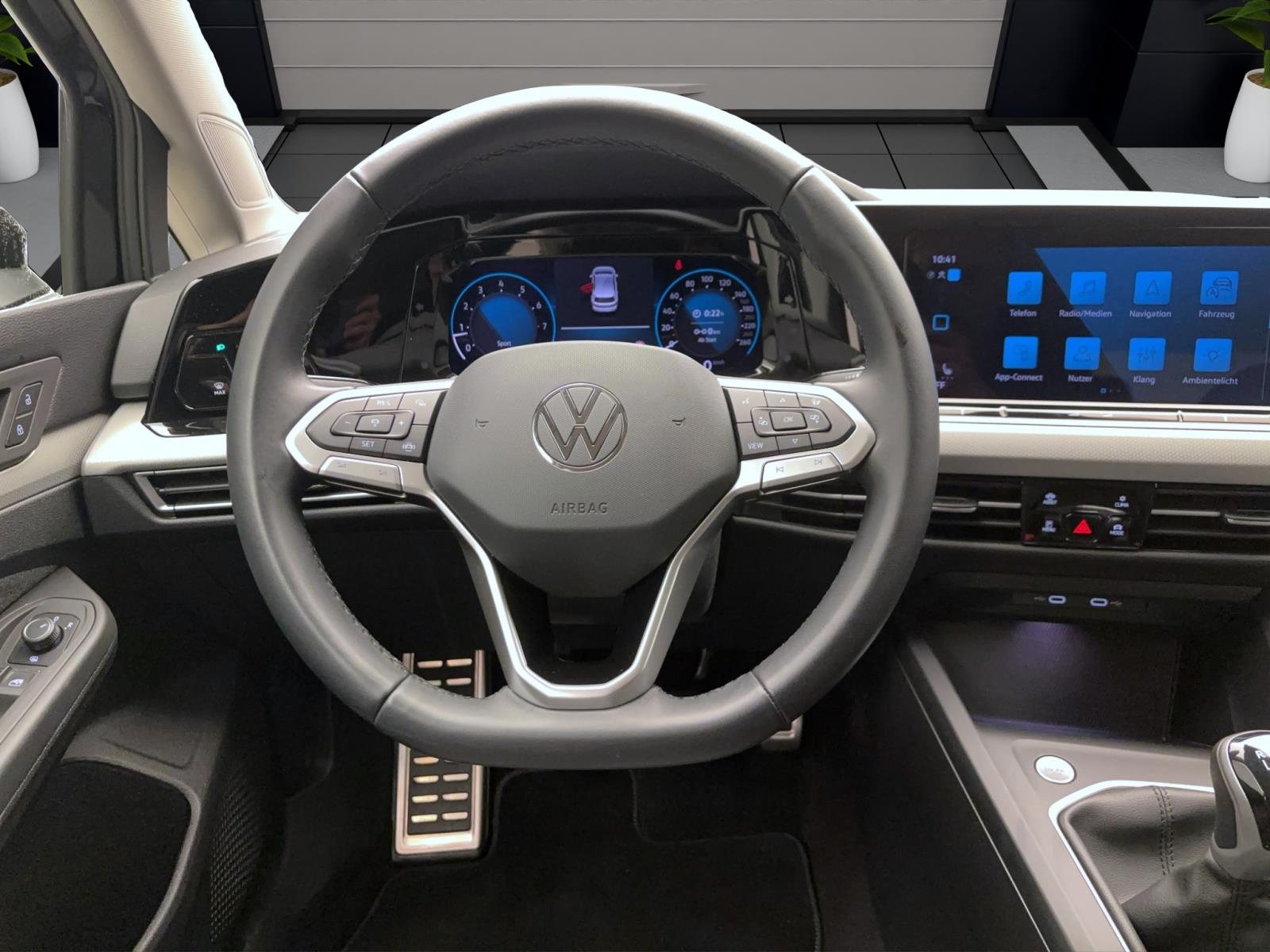 Volkswagen Golf 1.5 TSI MOVE NAVI LED PDC ACC