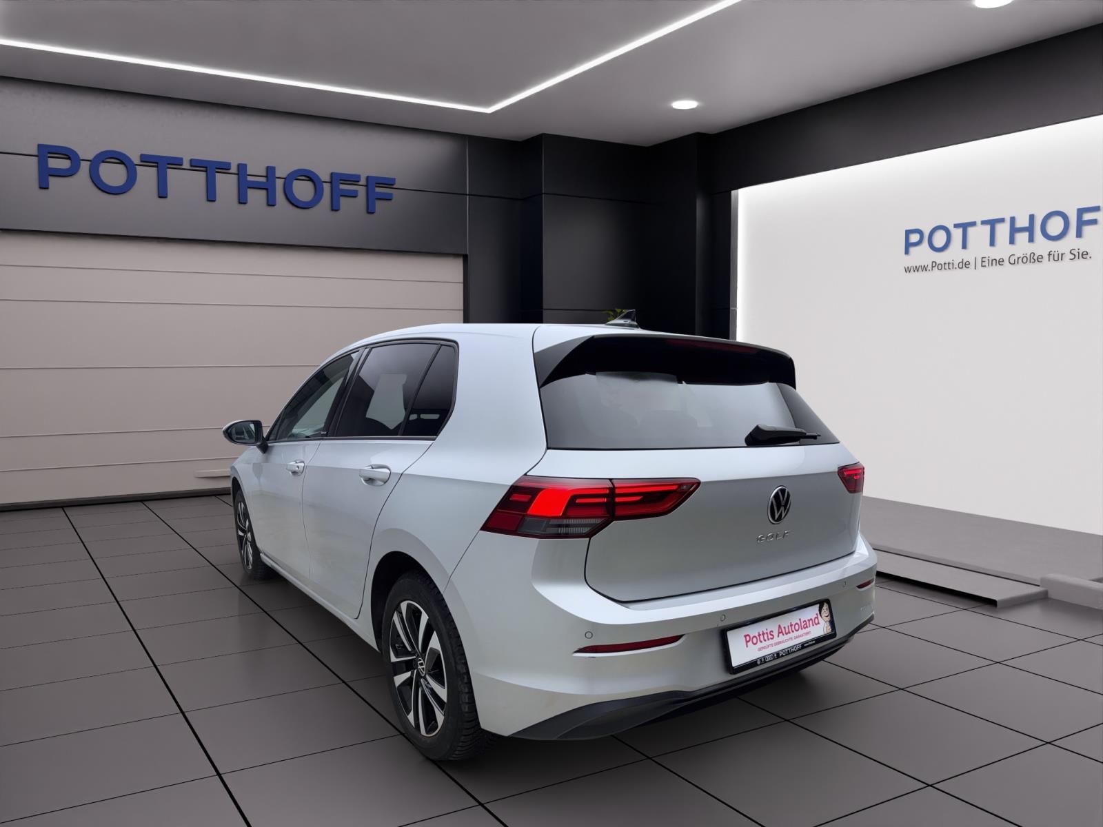 Volkswagen Golf 8 1.0 TSI UNITED NAVI LED ACC PDC