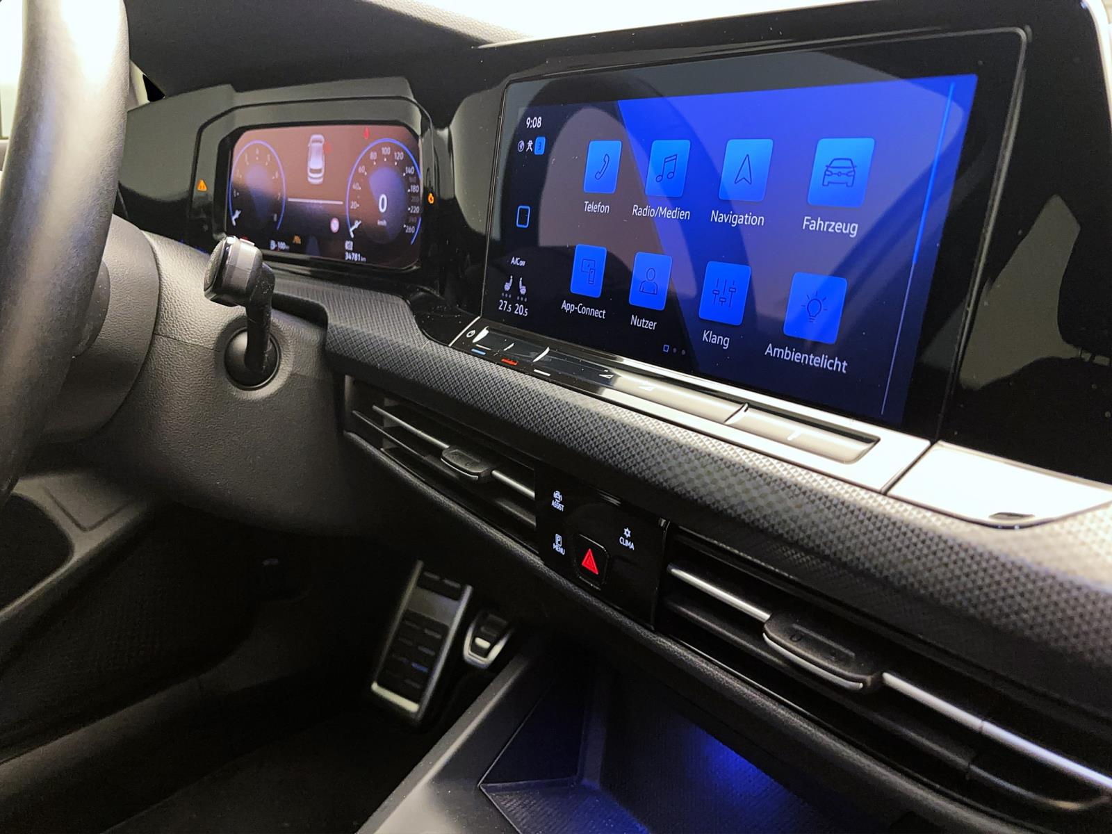 Volkswagen Golf 8 1.0 TSI UNITED NAVI LED ACC PDC