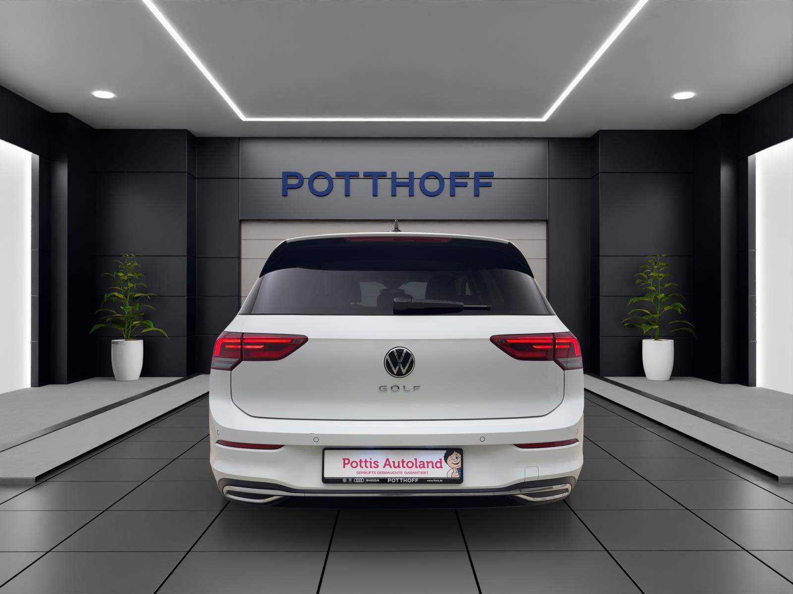Volkswagen Golf 8 1.5 TSI Move Navi LED ACC PDC Sitzhzg LightAssist