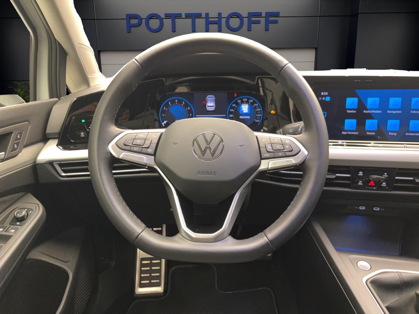 Volkswagen Golf 8 1.5 TSI Move Navi LED ACC PDC Sitzhzg LightAssist