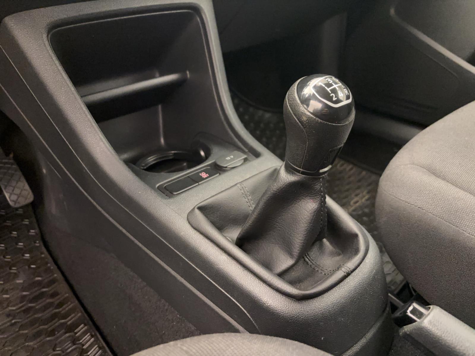 Volkswagen up! 1.0 MPI move PDC KAMERA GRA