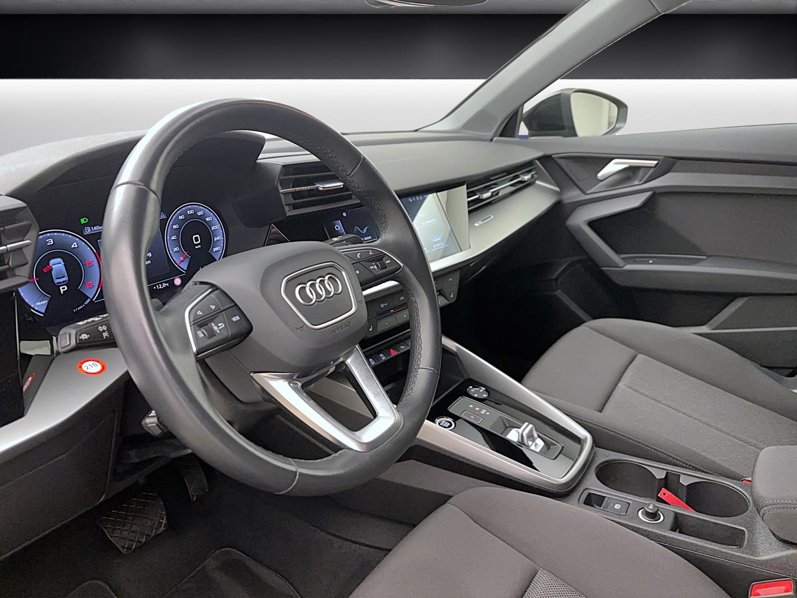 Audi A3 Limousine 35 TDI S line Black ACC ParkAssist Kamera LED Navi Sitzhzg