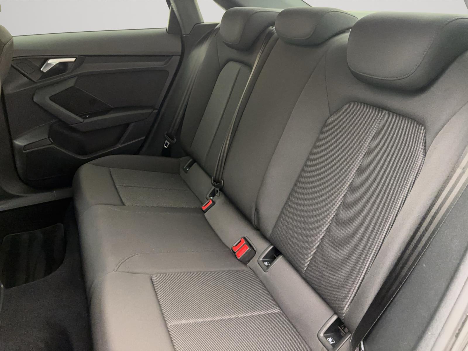 Audi A3 Limousine 35 TDI S line Black ACC ParkAssist Kamera LED Navi Sitzhzg