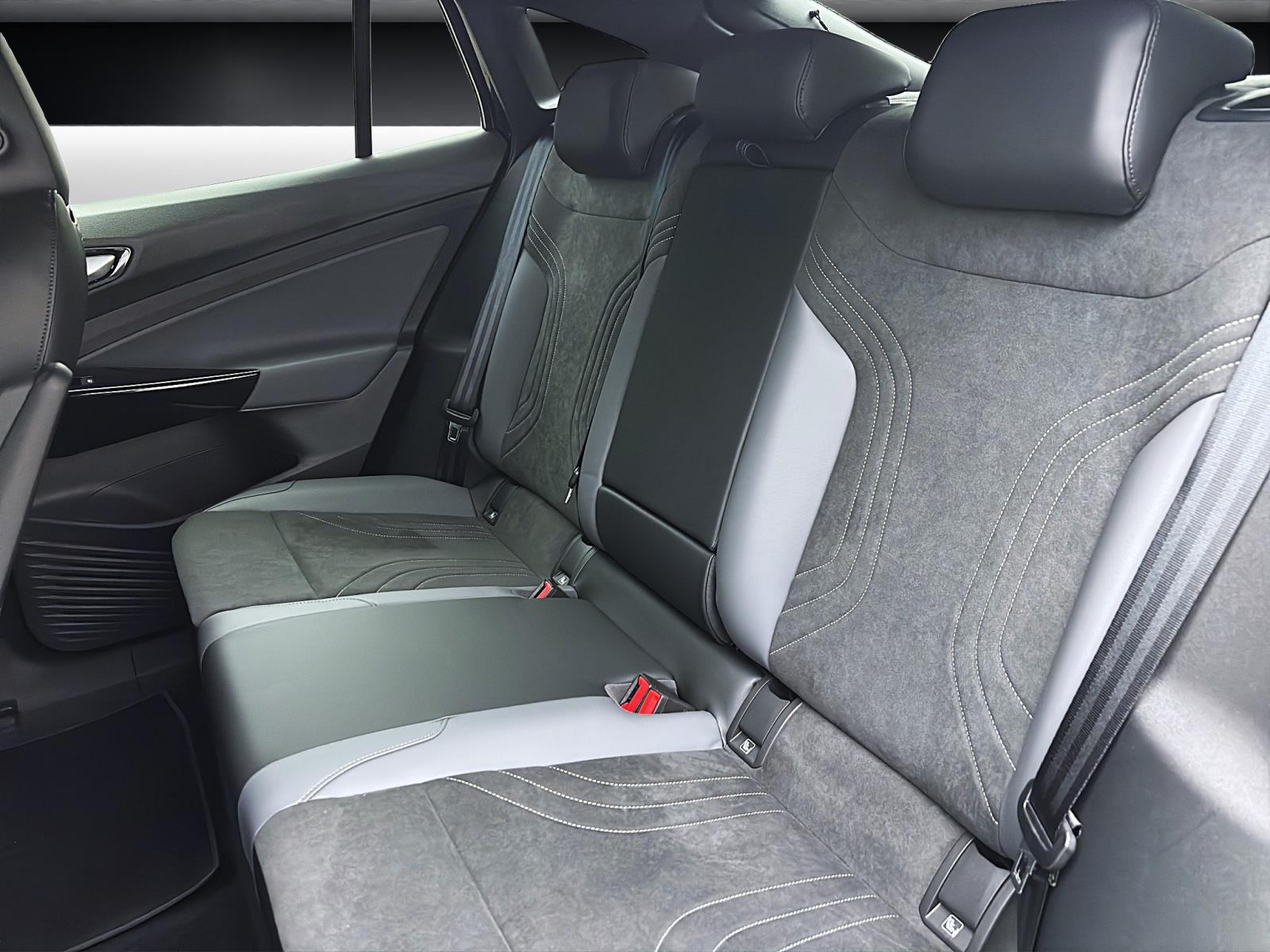 Volkswagen ID.5 Pro Performance IQ.Light Navi AHK RearView Sitzhzg PDC