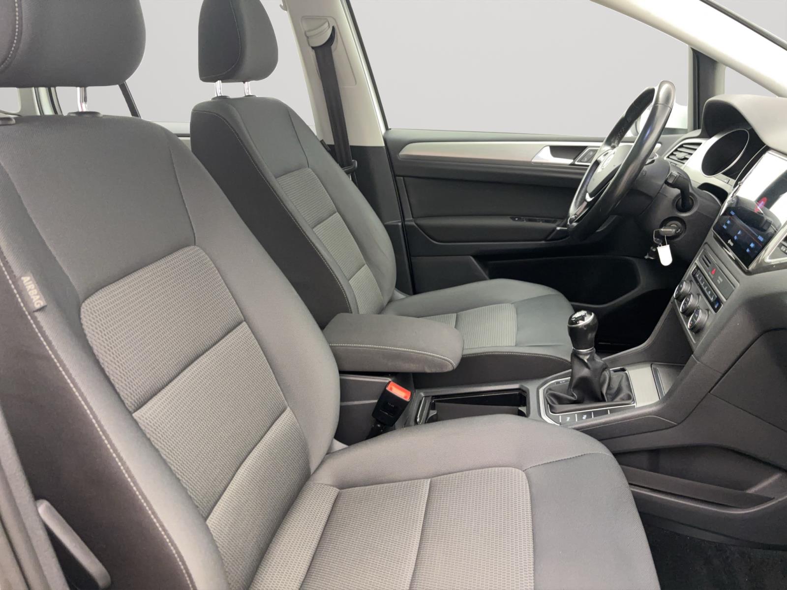 Volkswagen Golf Sportsvan 1.2 TSI Comfortline Pano ParkAssist Winter Klima