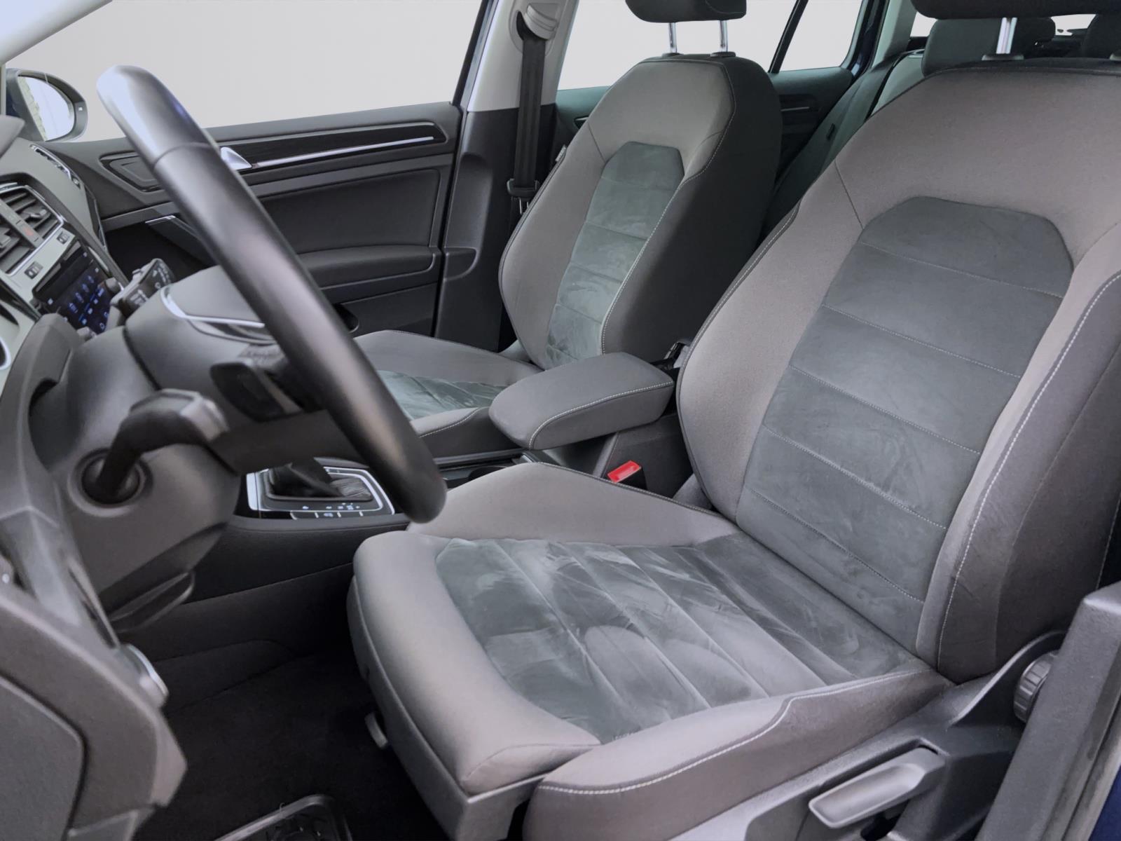 Volkswagen Golf Variant 2.0 TDI DSG HIGHLINE ACC PDC LED WINTER