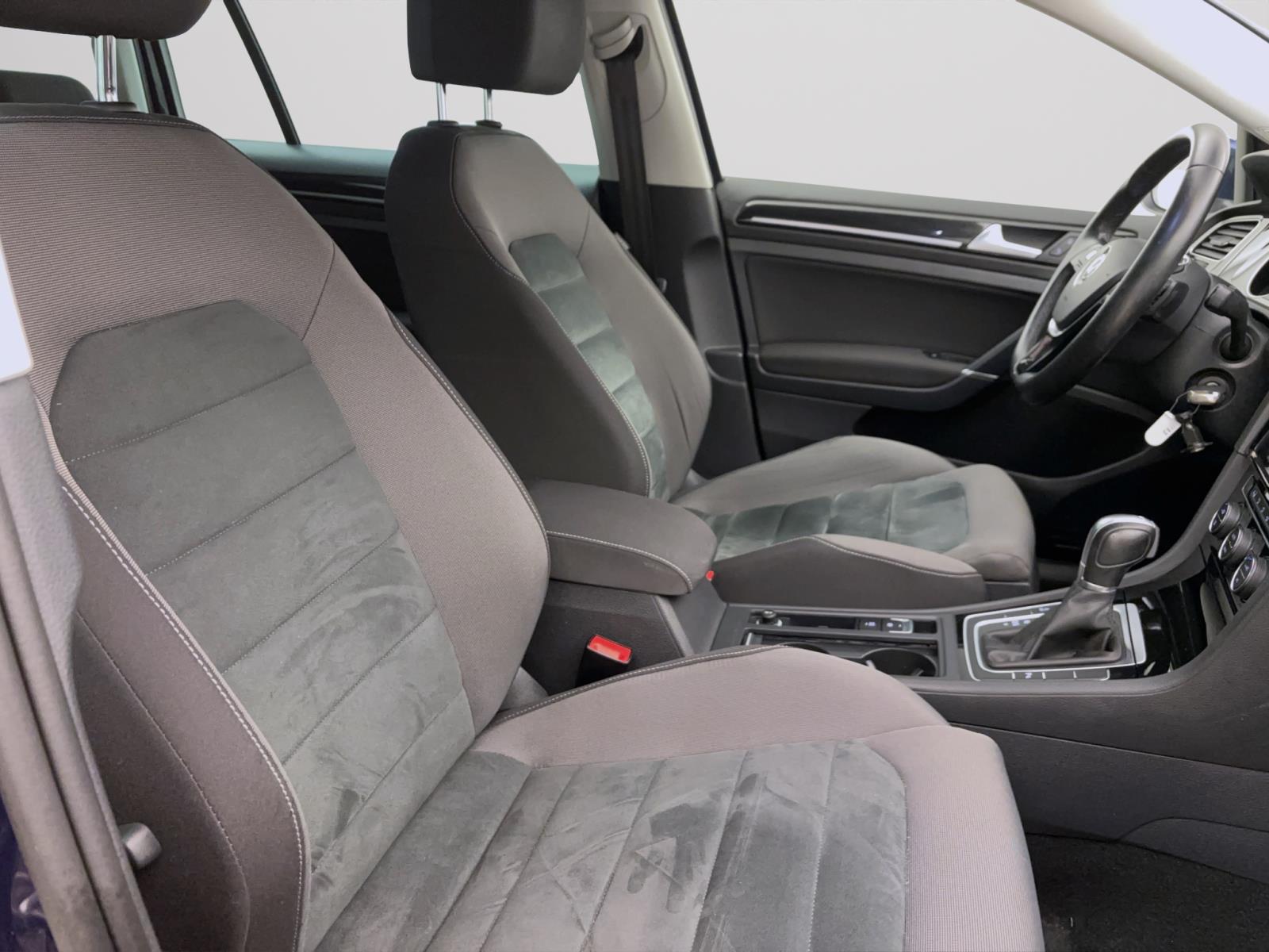 Volkswagen Golf Variant 2.0 TDI DSG HIGHLINE ACC PDC LED WINTER