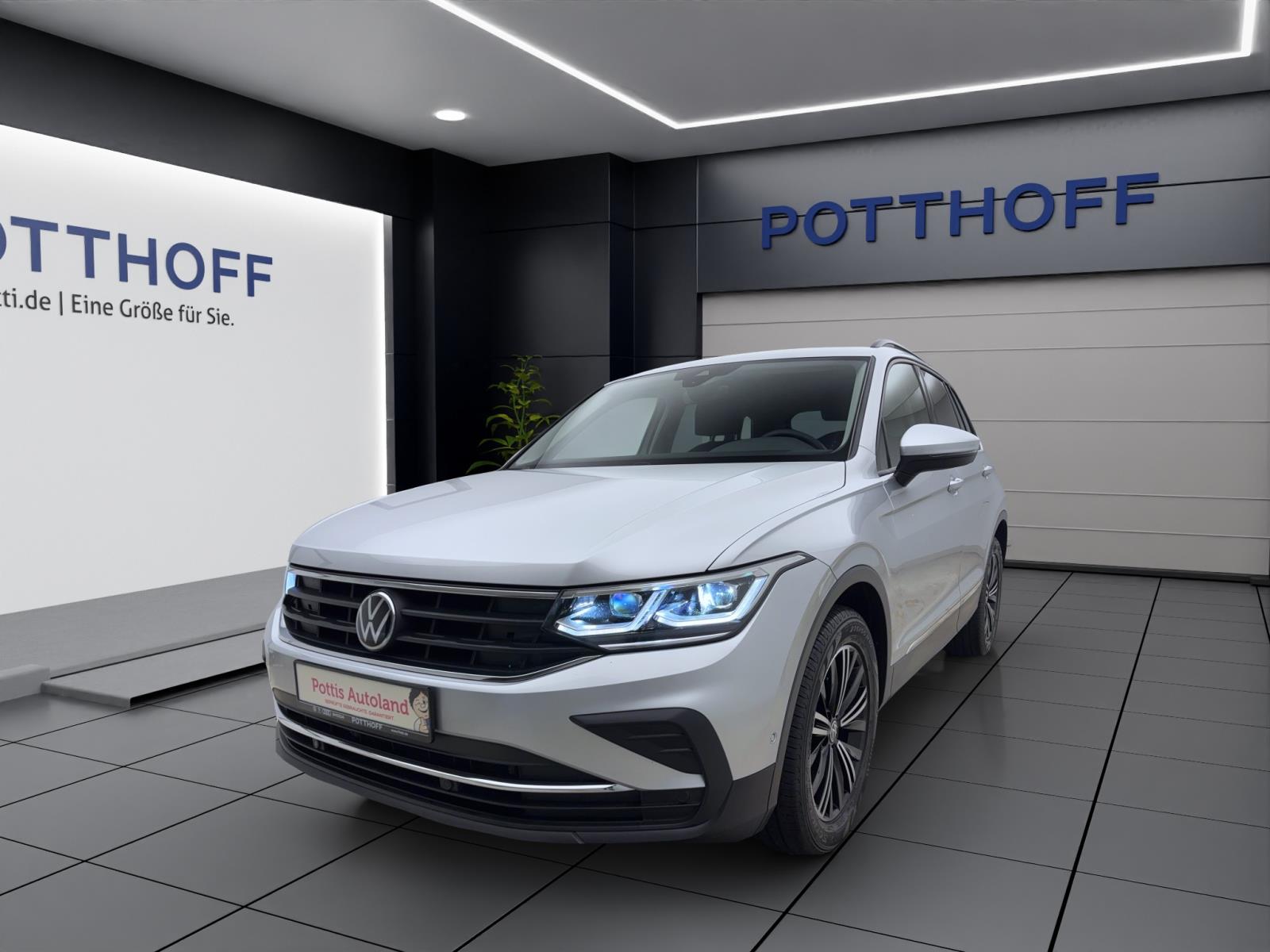 Volkswagen Tiguan 2.0 TDI DSG 4M LIFE AHK NAVI ACC IQ.LIGHT
