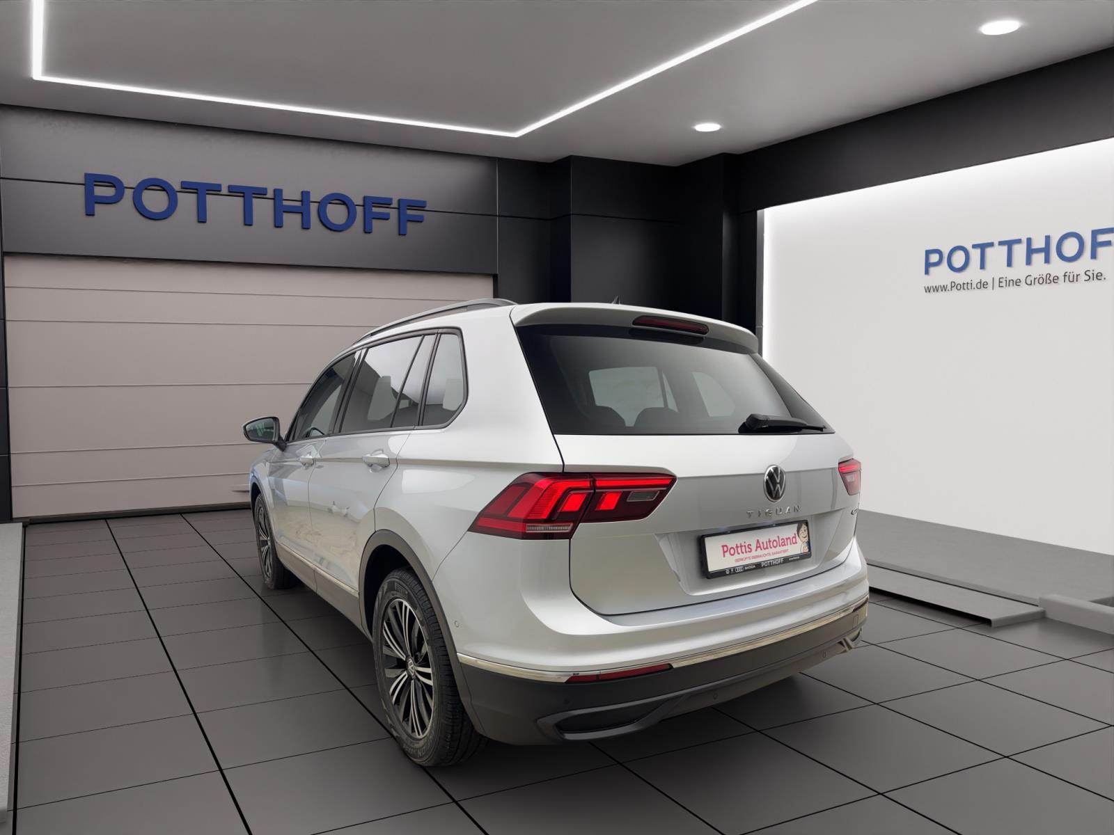 Volkswagen Tiguan 2.0 TDI DSG 4M LIFE AHK NAVI ACC IQ.LIGHT