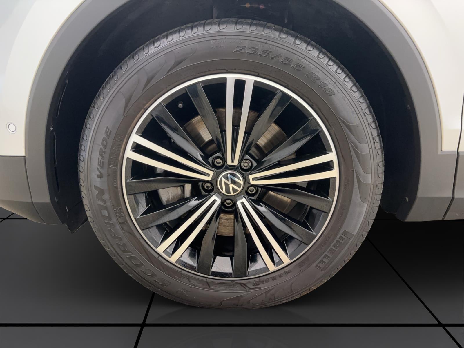 Volkswagen Tiguan 2.0 TDI DSG 4M LIFE AHK NAVI ACC IQ.LIGHT