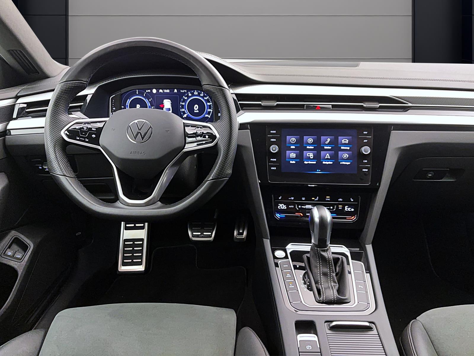 Volkswagen Arteon 1.4 TSI eHybrid DSG R-LINE ACC DCC PDC KAMERA