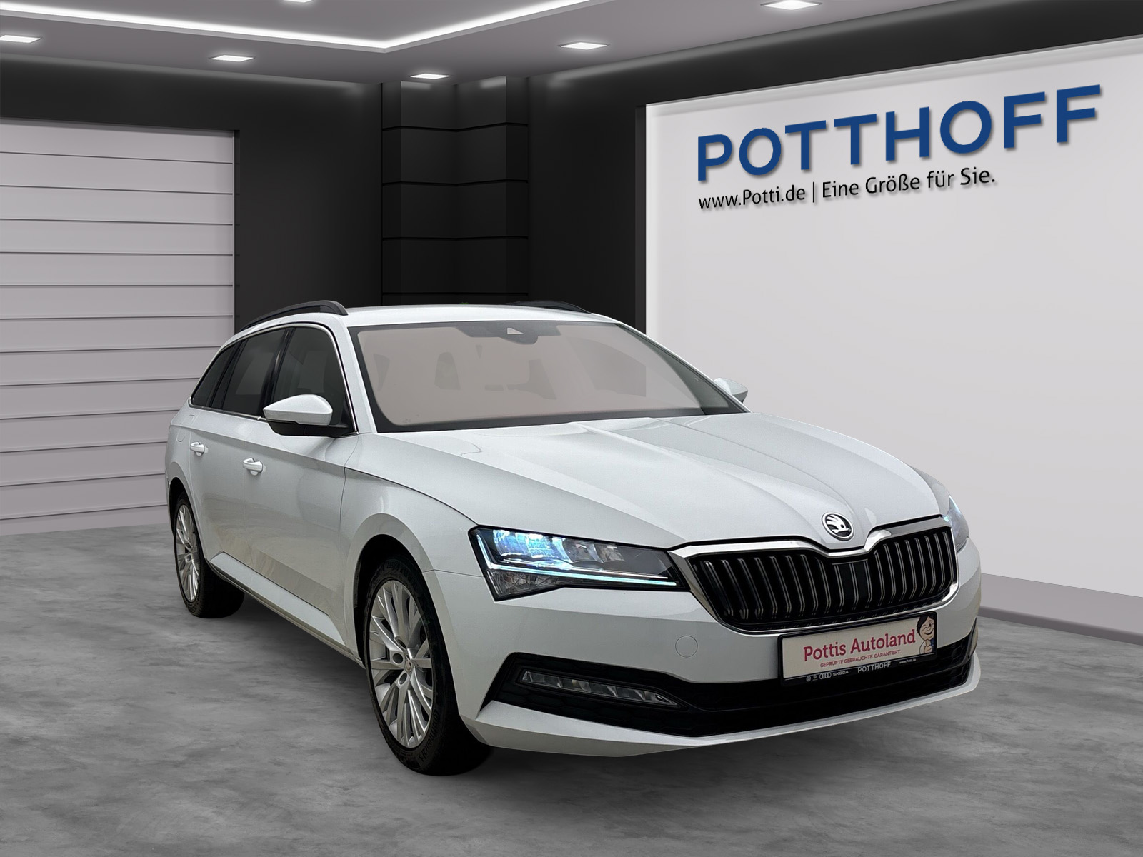 Skoda Superb Combi 2.0 TDI Ambition AHK ACC PDC LED Navi SmartLink Sitzhzg