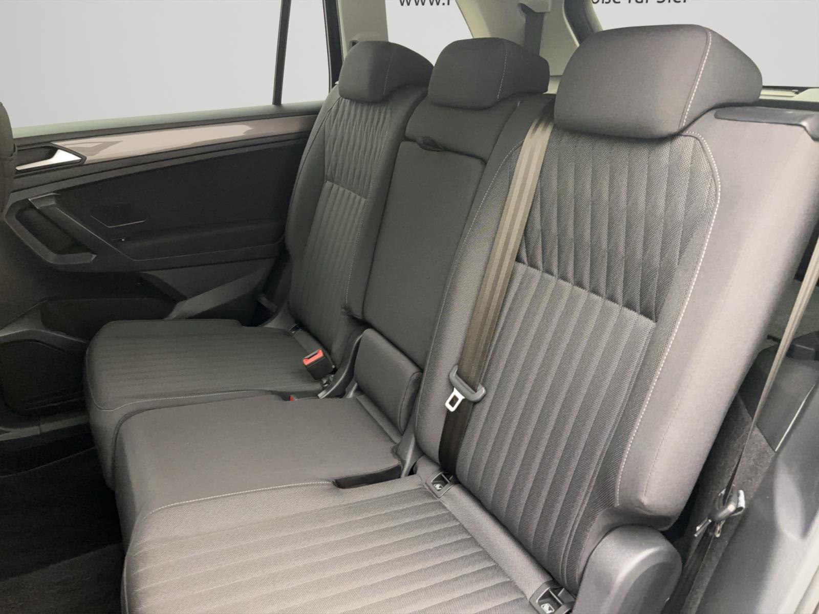Volkswagen Tiguan Allspace 2.0 TDI DSG Life AHK ACC PDC Kamera LED Navi Winter