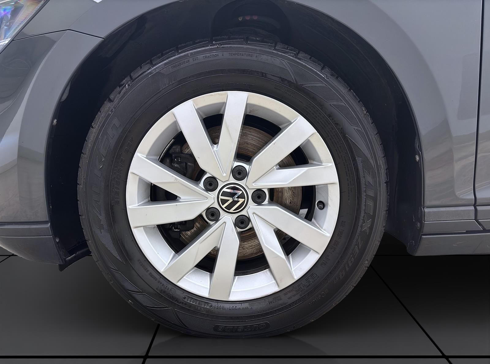 Volkswagen Passat Variant 1.5 TSI NAVI KAMERA LED PDC